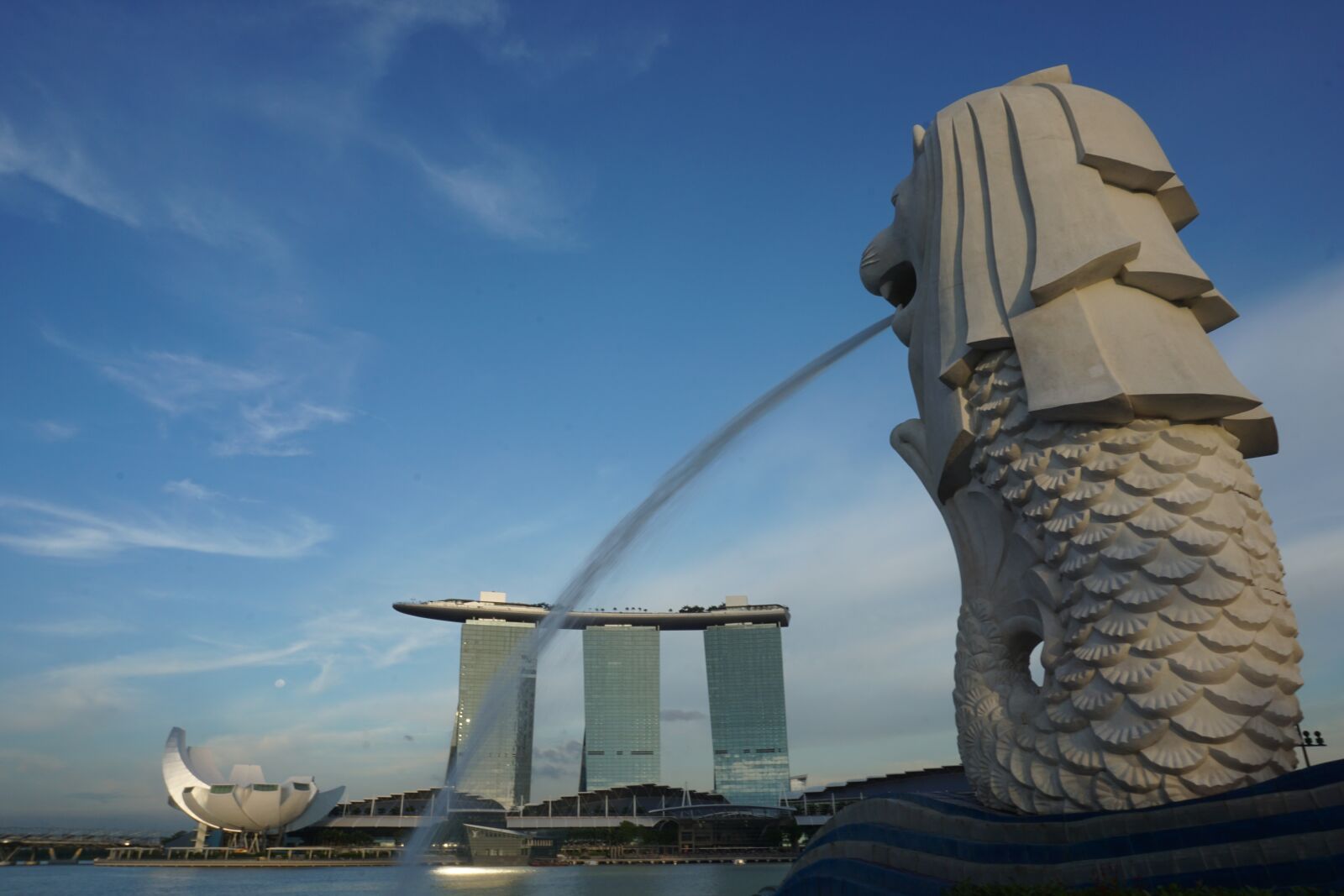 Sony a5100 sample photo. Singapore, merlion, mbs photography