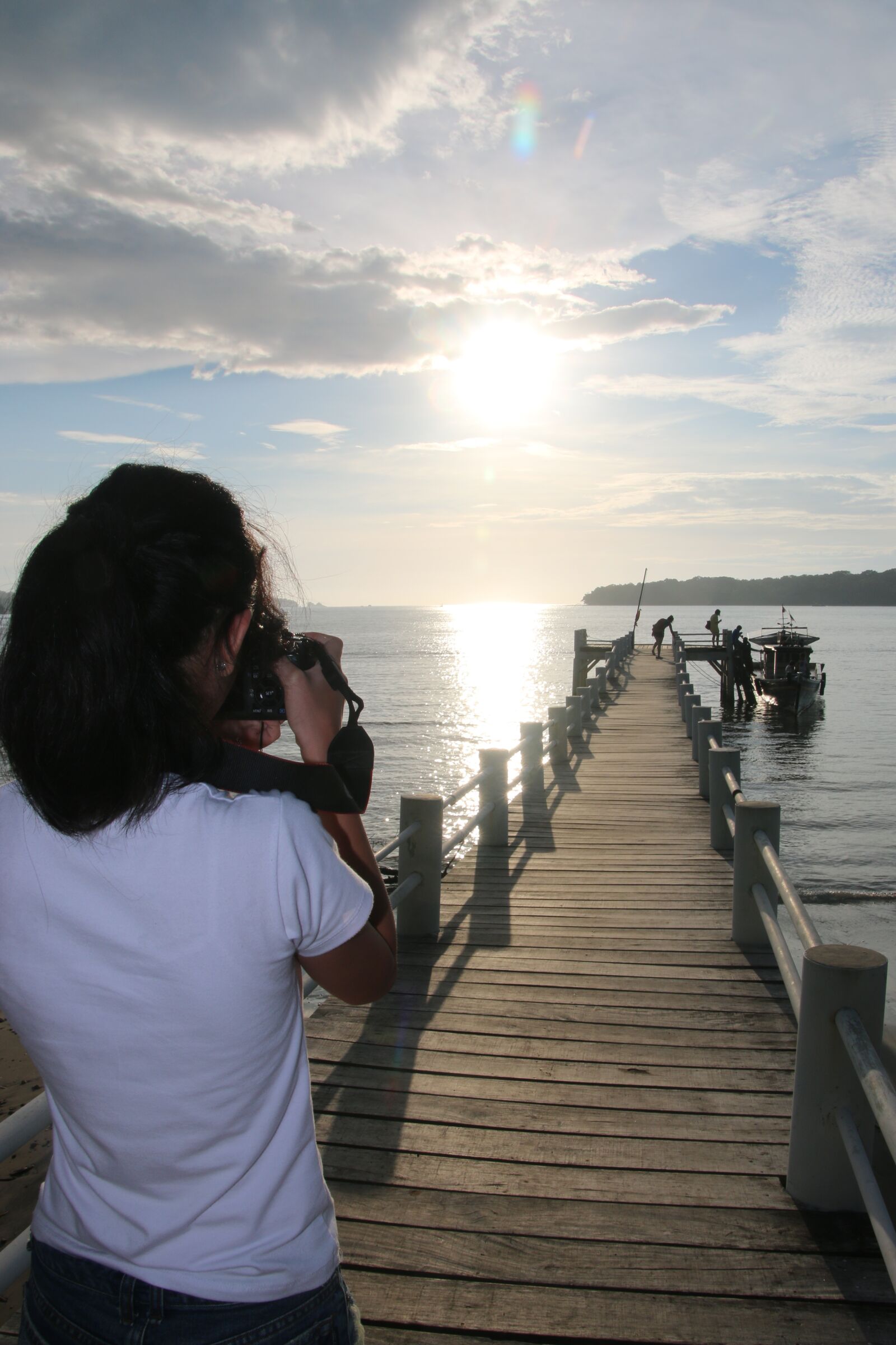 Canon EOS 70D sample photo. Sunrise, sun, beach photography