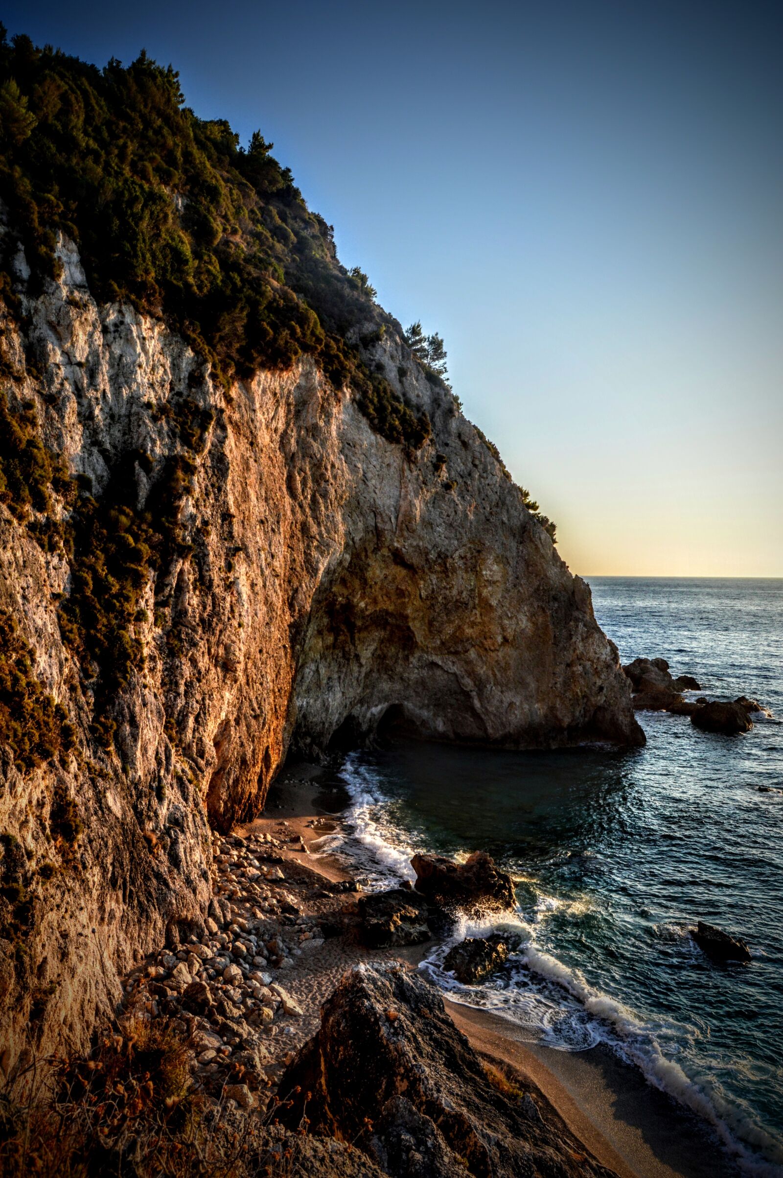 Nikon D3200 sample photo. Ocean, rocks, sea photography