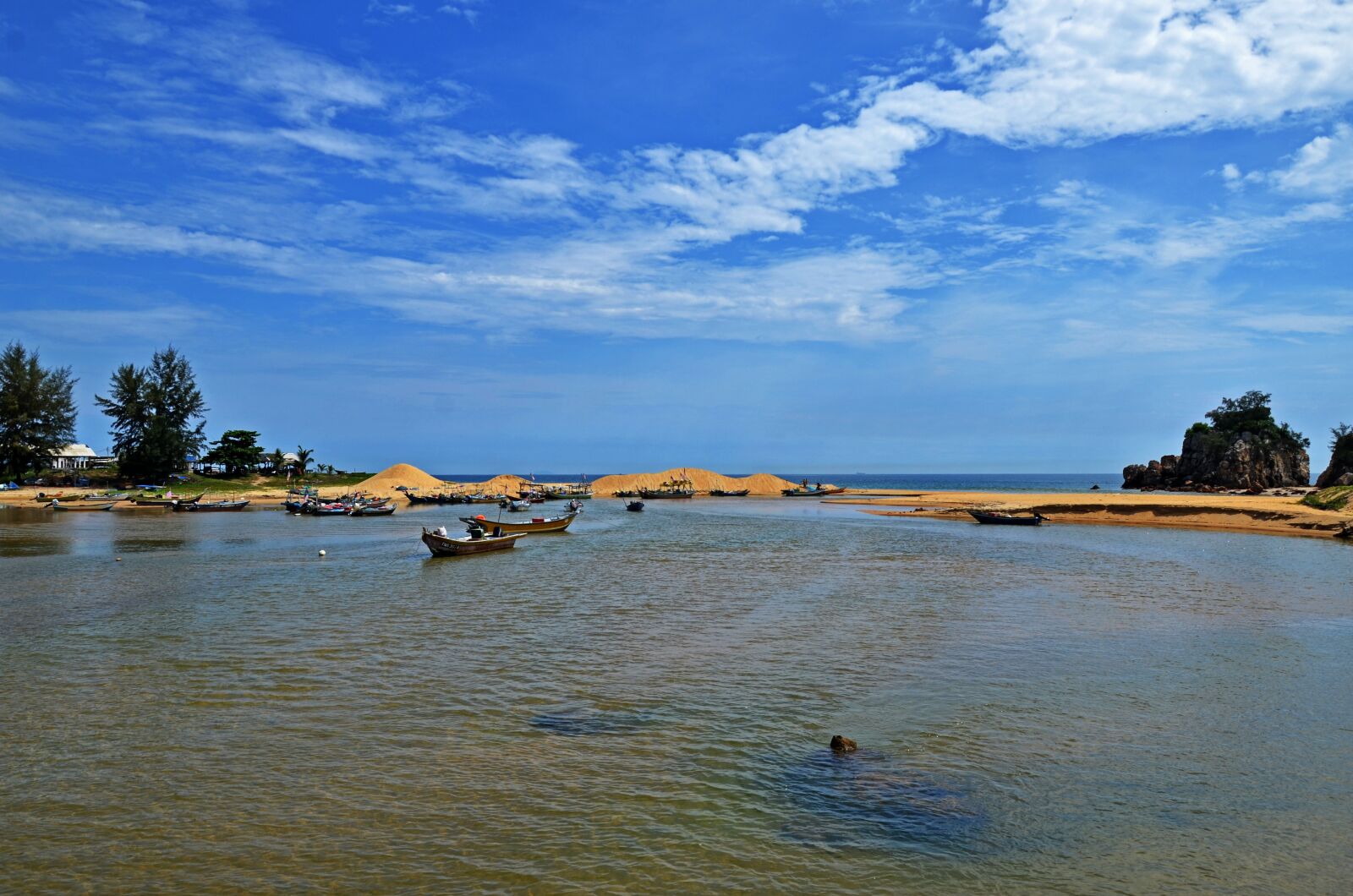 Nikon D7000 sample photo. Fisherman, sea, boat photography