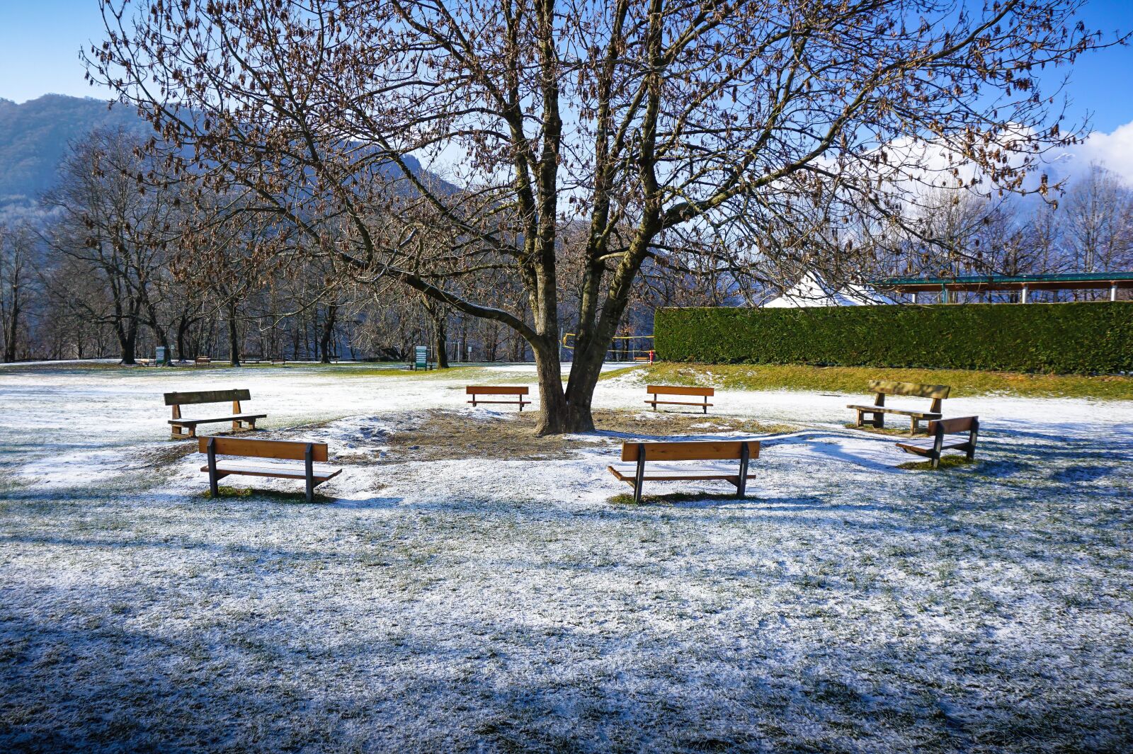 Sony a6000 sample photo. Park, benches, mountain photography