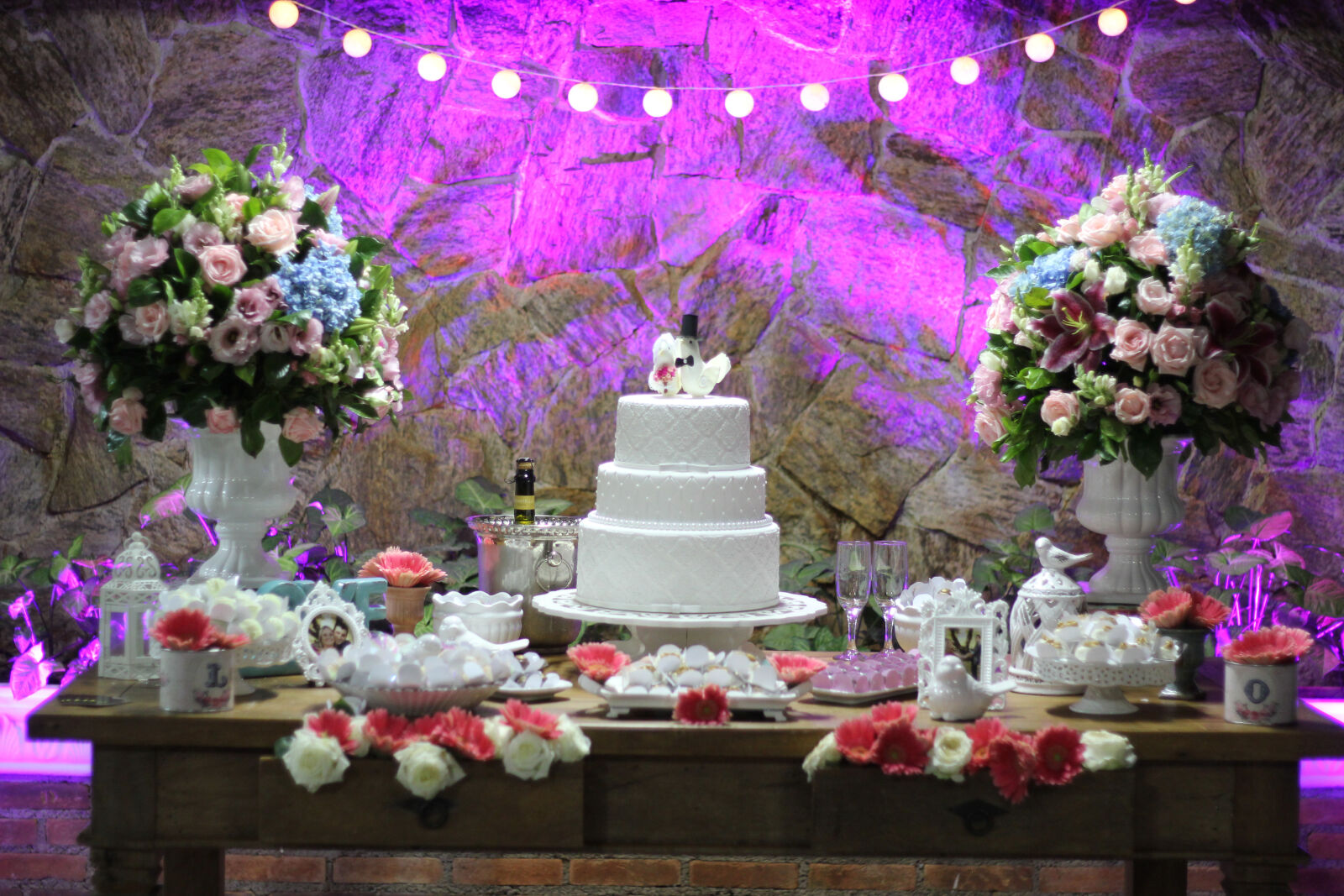 Canon EOS 550D (EOS Rebel T2i / EOS Kiss X4) sample photo. Alliance, beautiful, flowers, casamento photography
