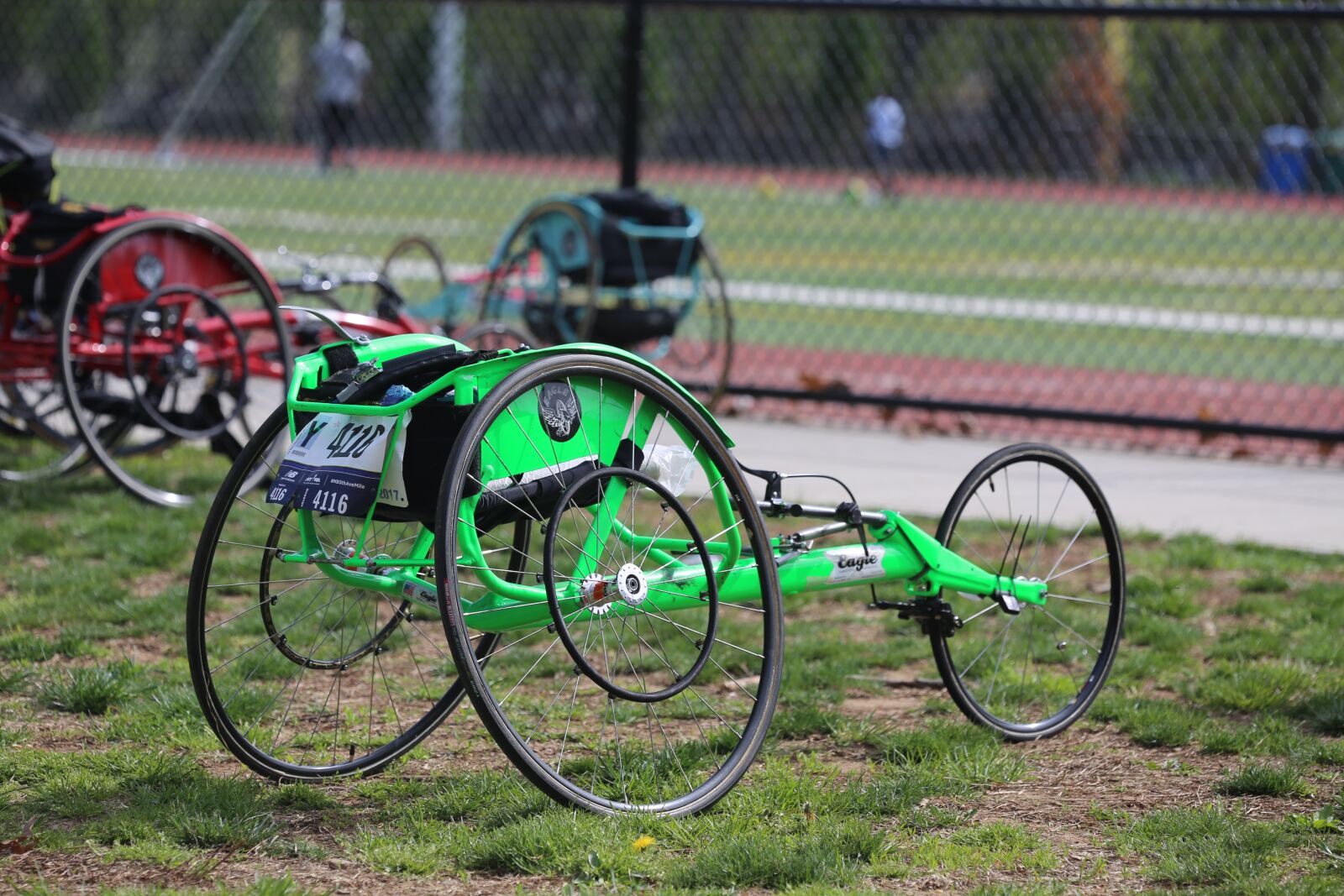 Canon EF 180mm F3.5L Macro USM sample photo. Wheel, race wheelchair, track photography