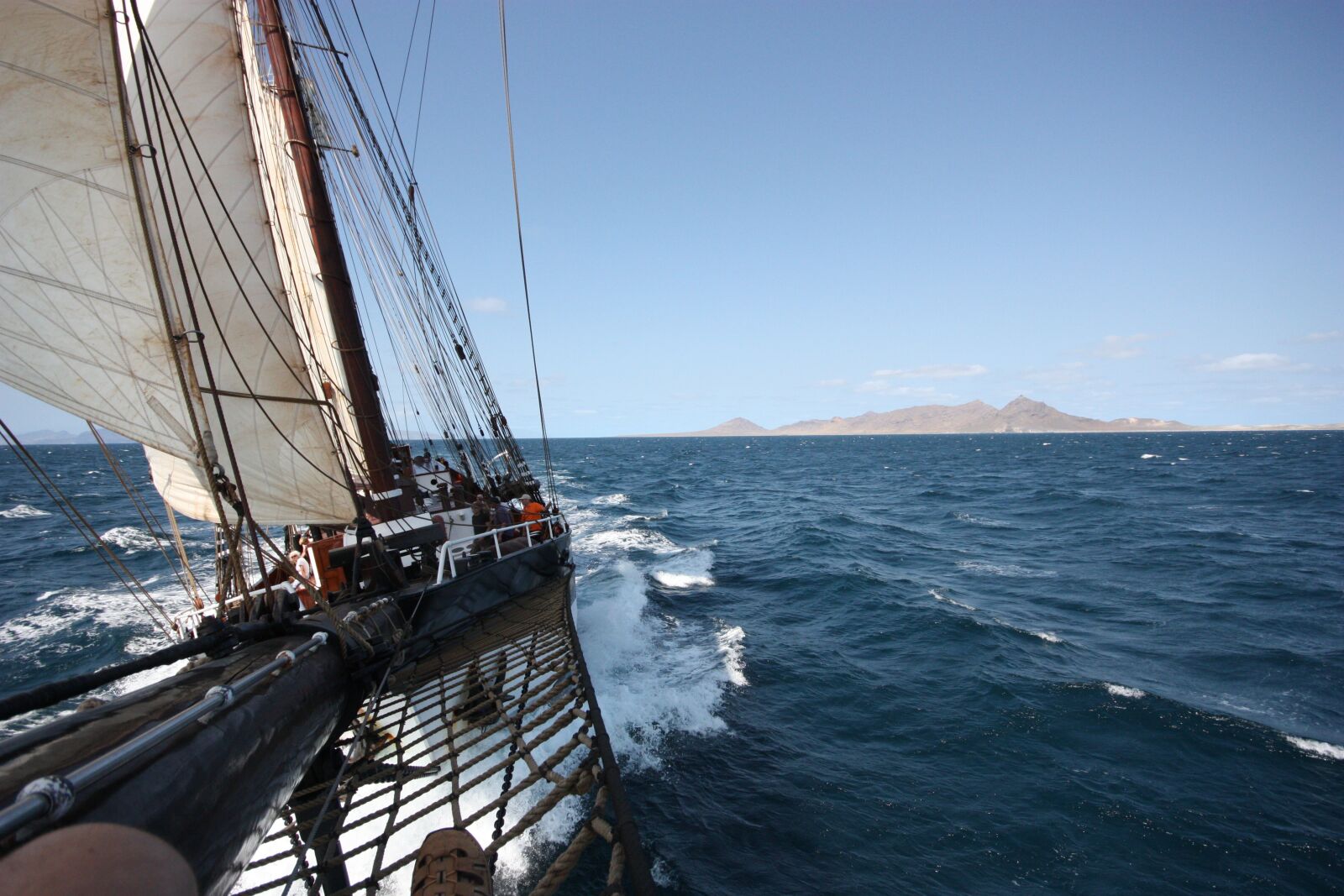 Canon EOS 450D (EOS Rebel XSi / EOS Kiss X2) sample photo. Tall ship, oosterschelde, classic photography