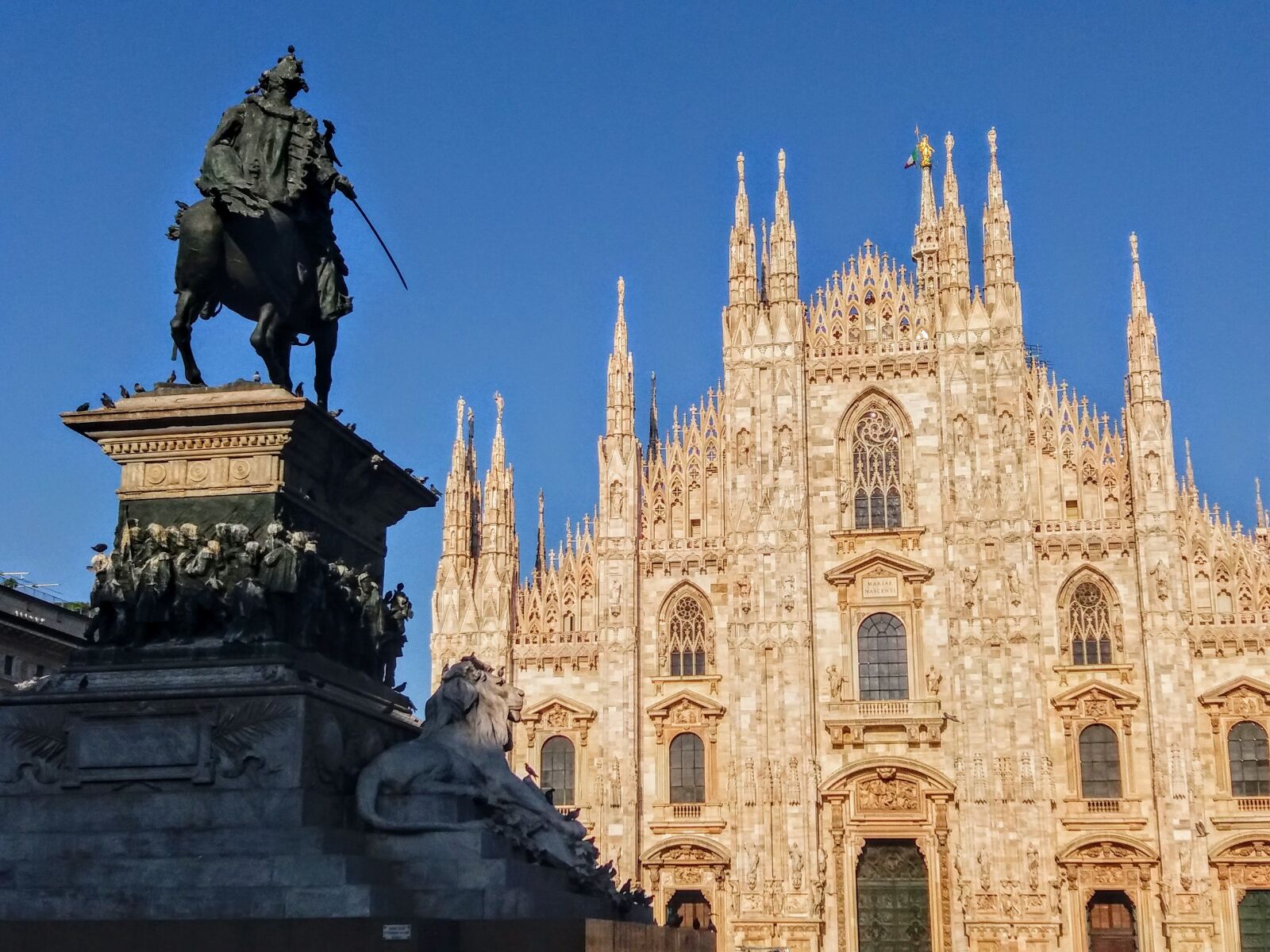 Samsung Galaxy J5 sample photo. Milan, church, the basilica photography