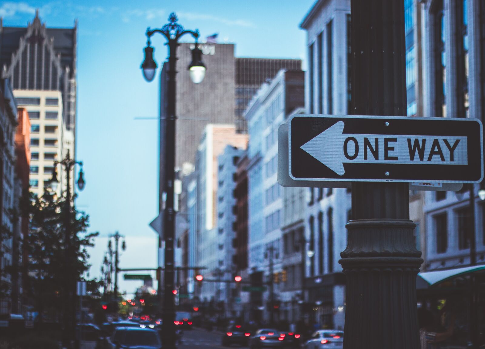 Canon EF 50mm F1.8 STM sample photo. Detroit, street sign, motor photography