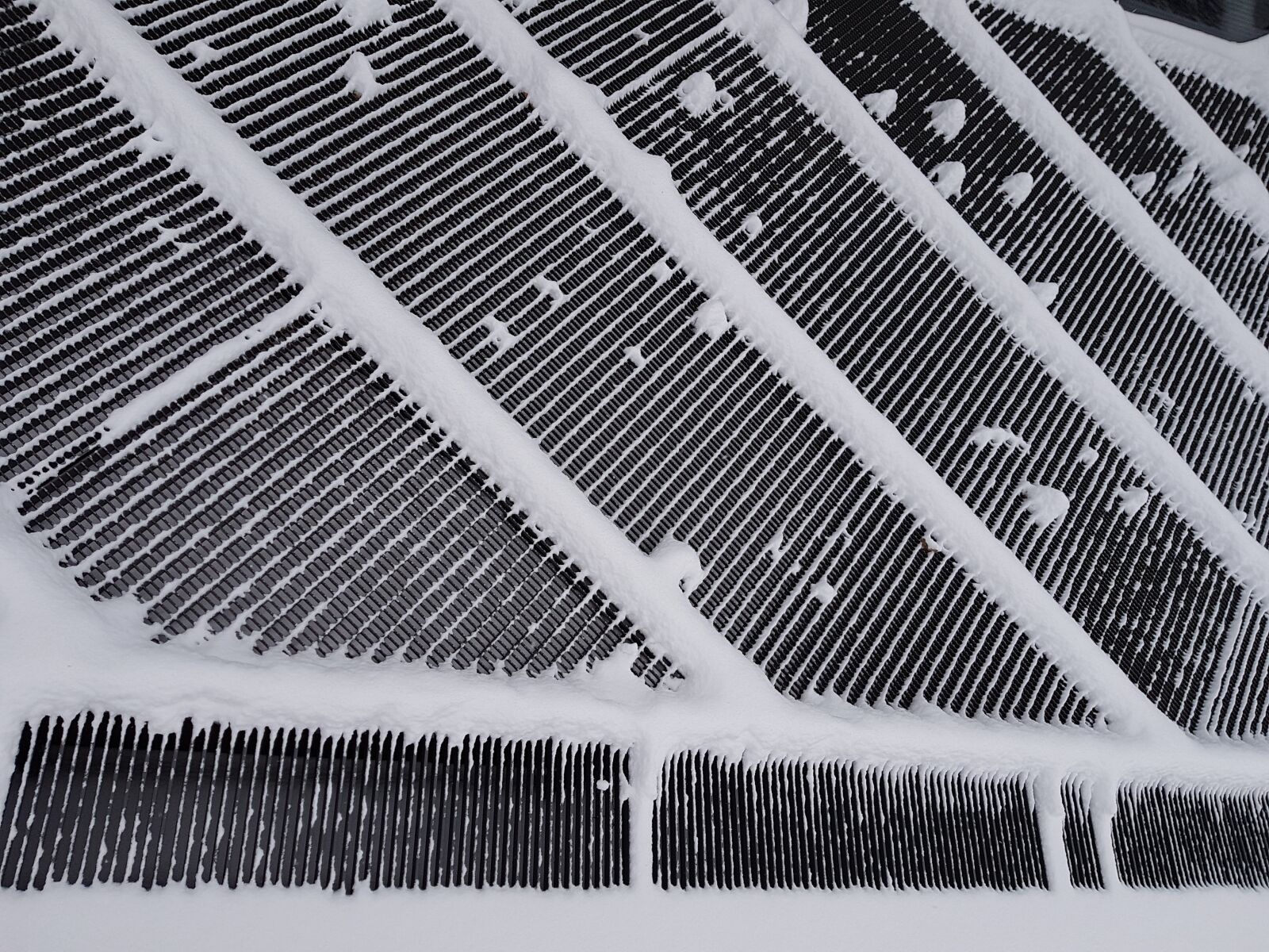 Samsung Galaxy S7 sample photo. Structure, snow, texture photography