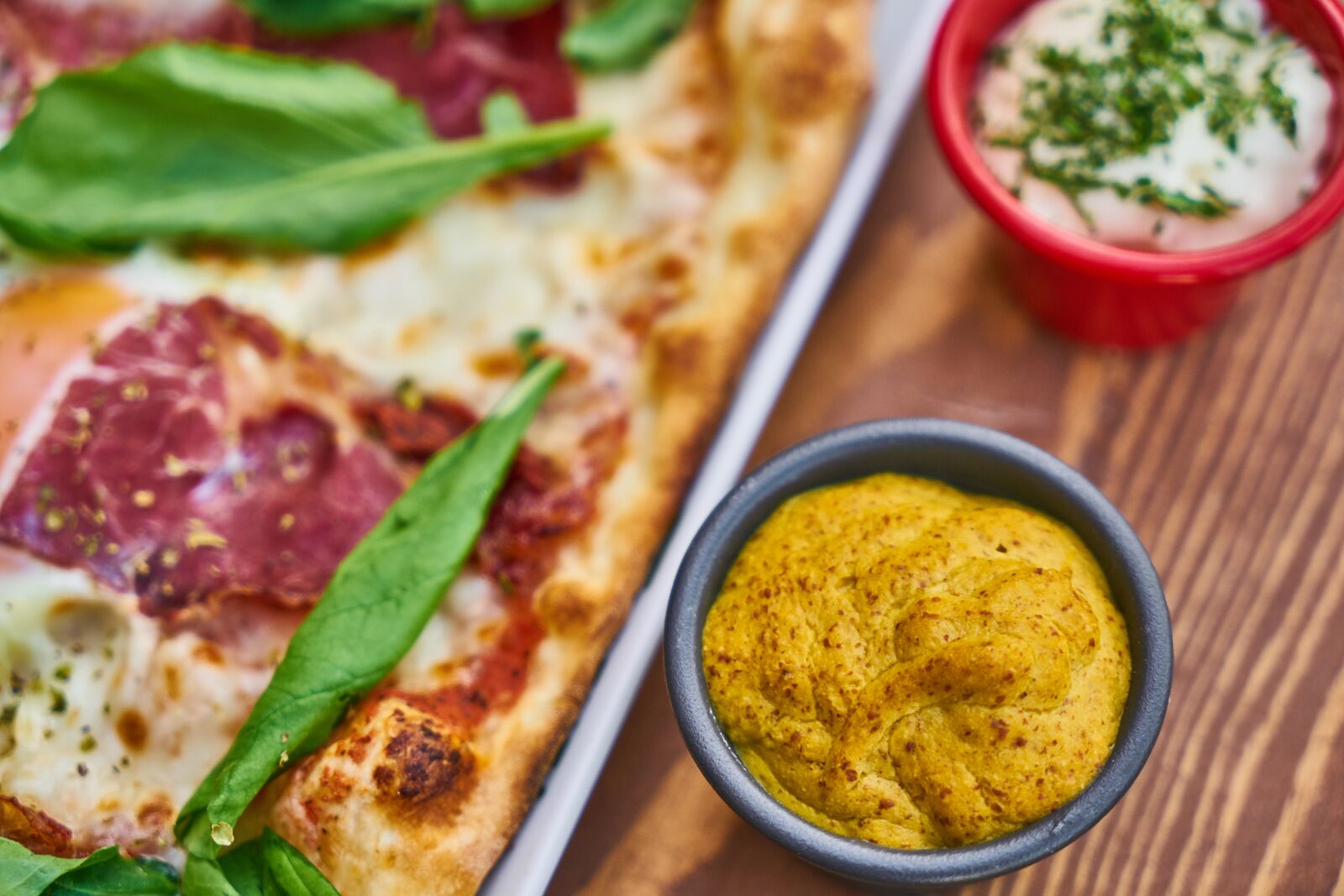 Sony a7R II sample photo. Pizza, food, meat photography