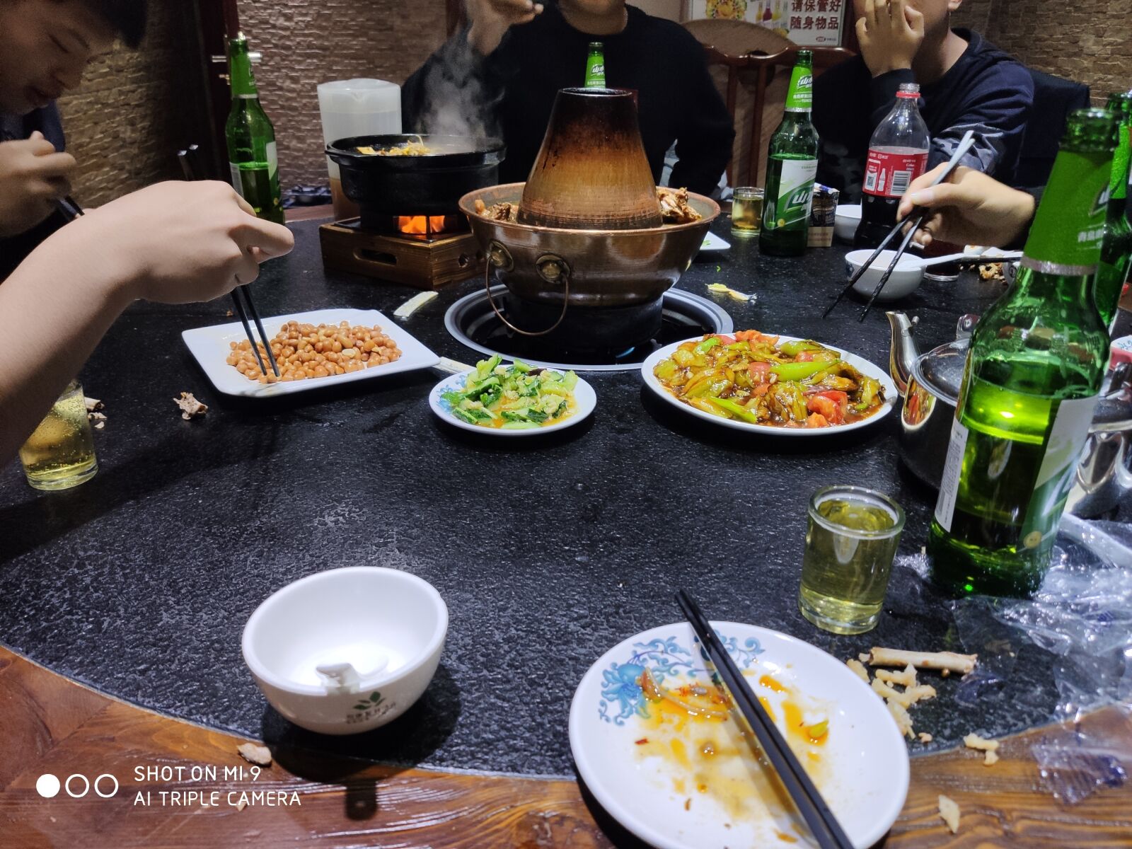 Xiaomi MI 9 sample photo. K, l, m photography