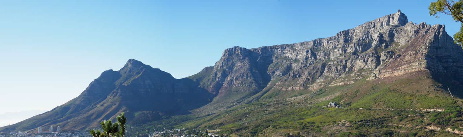 Olympus M.Zuiko Digital ED 12-100mm F4.0 IS Pro sample photo. Table mountain, city, panorama photography