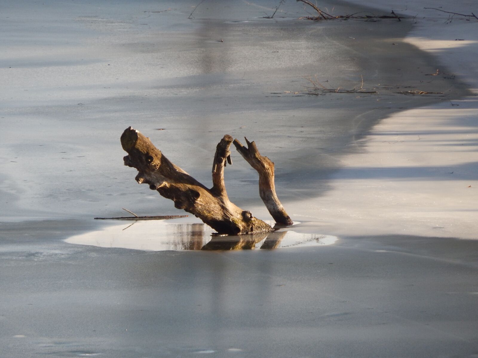 Nikon Coolpix L820 sample photo. Konar, river, ice photography