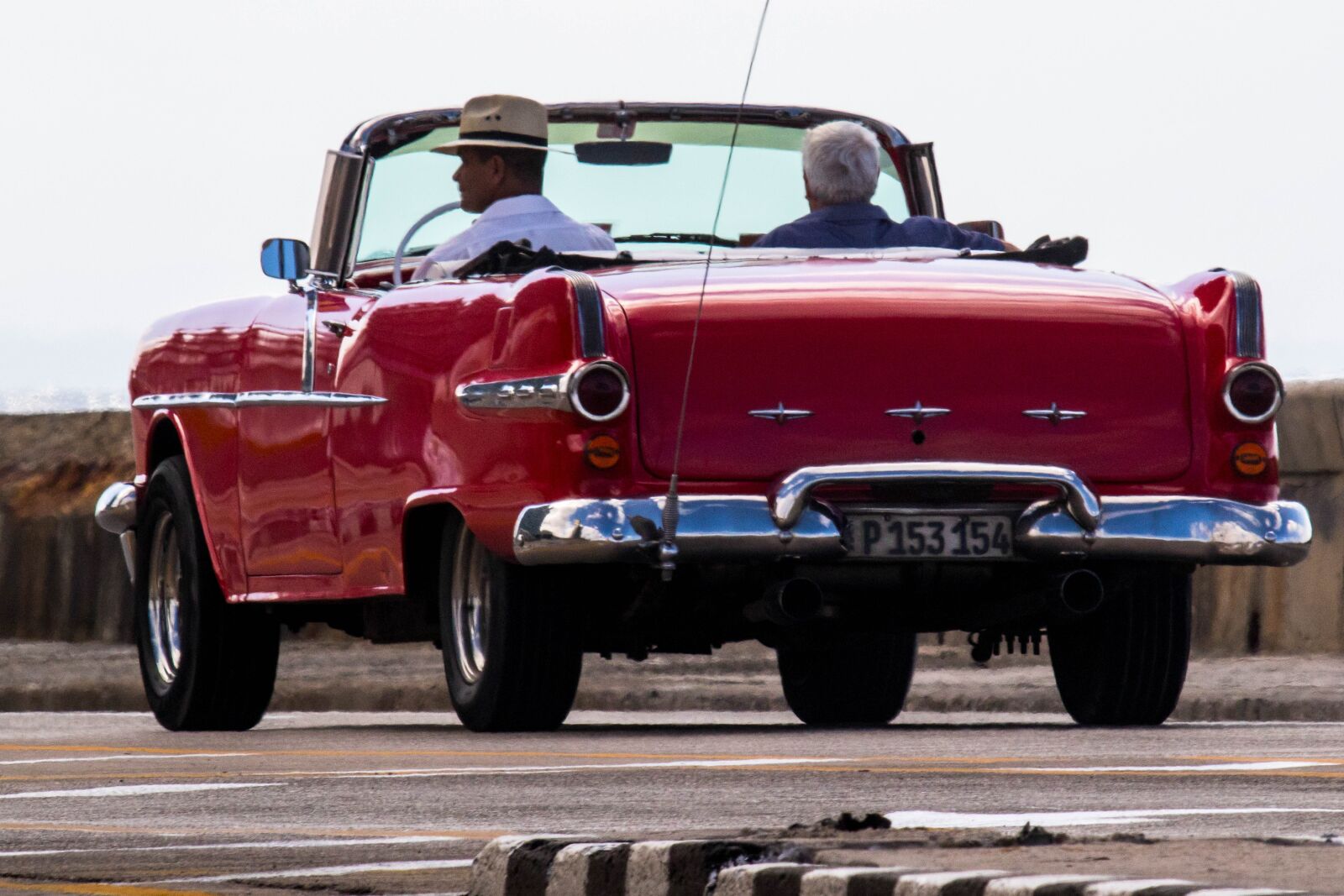 Canon EOS 7D Mark II sample photo. Cuba, havana, car photography