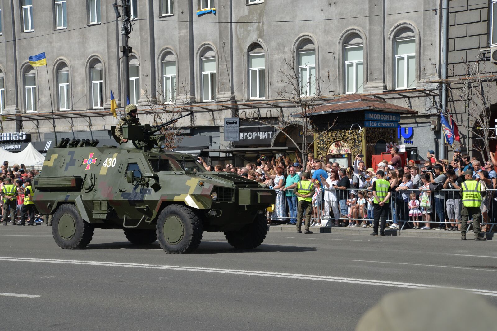 Nikon D610 sample photo. Independence day, parade, khreshchatyk photography