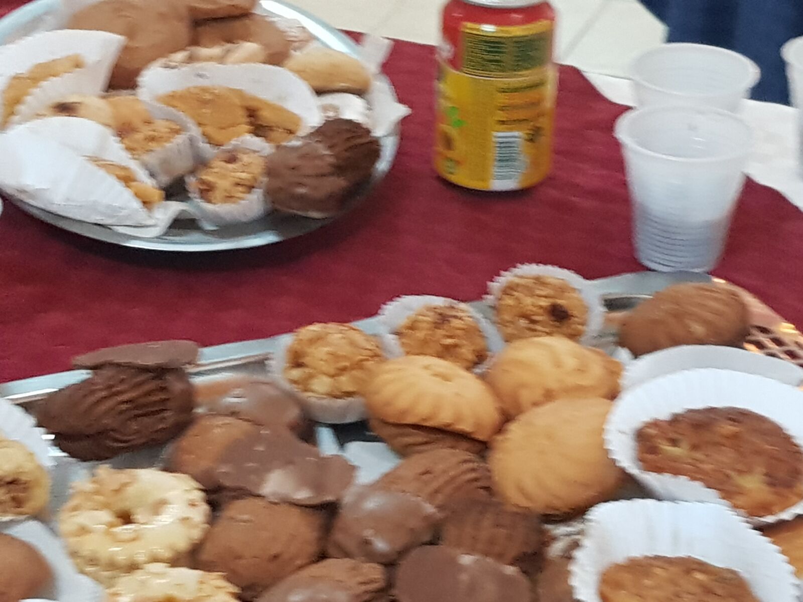 Samsung Galaxy S8+ sample photo. Cookies, cakes, ovens photography