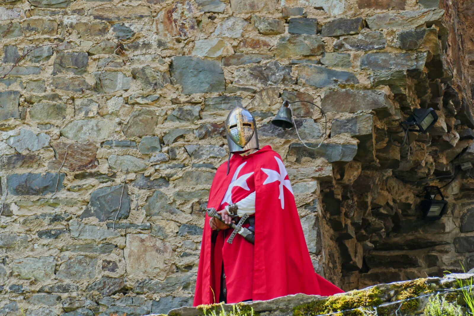 Panasonic Lumix DMC-FZ1000 sample photo. Belgium, ardennes, castle photography
