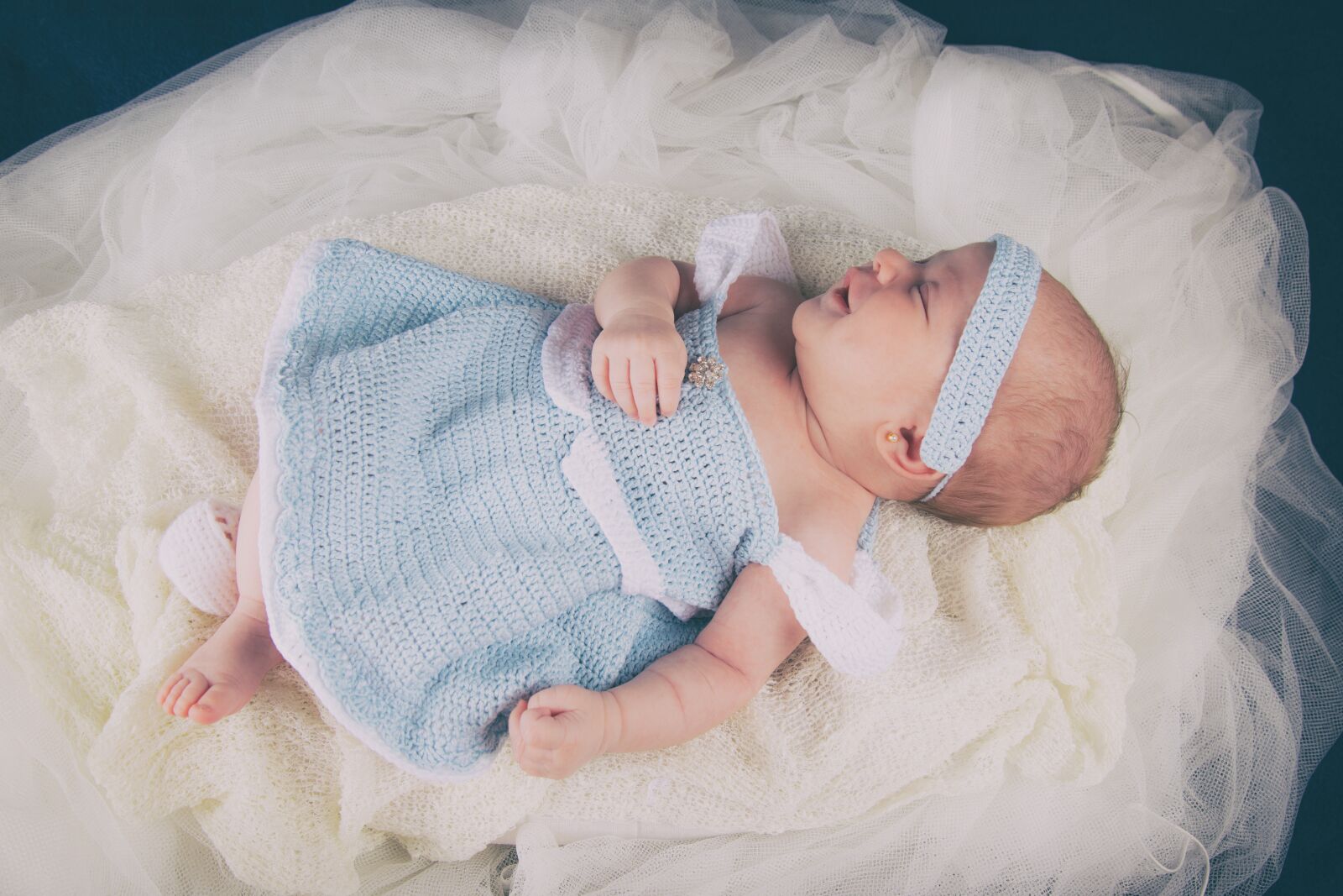 Canon EOS 6D + Canon EF 24-105mm F4L IS USM sample photo. Bebe, girl, princess photography