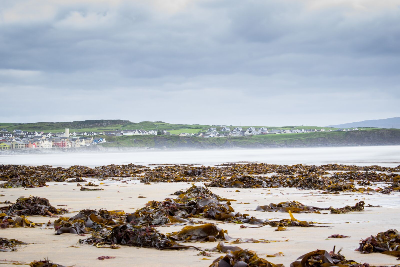 Canon EOS 600D (Rebel EOS T3i / EOS Kiss X5) sample photo. Ireland, clouds, sky photography