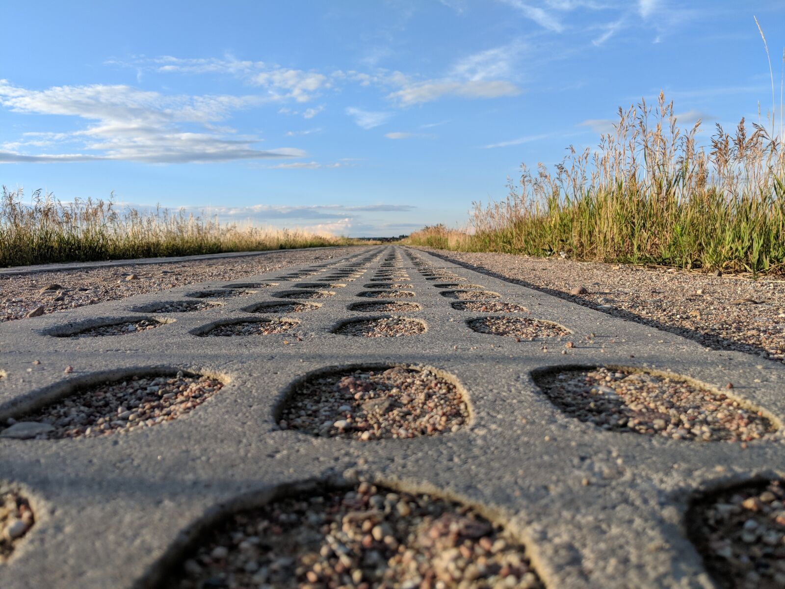 Google Pixel 2 XL sample photo. Way, cd, road photography