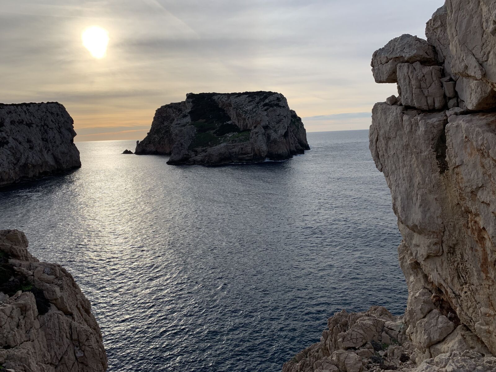 Apple iPhone XS sample photo. Cliff, sea, crag photography