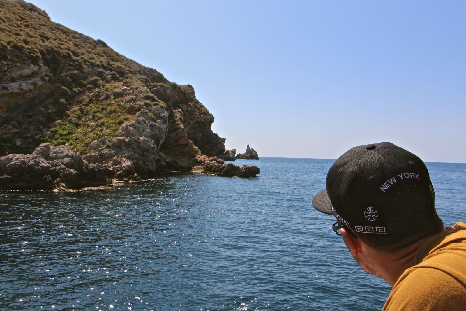 Canon EOS 700D (EOS Rebel T5i / EOS Kiss X7i) sample photo. Man, watch, water photography