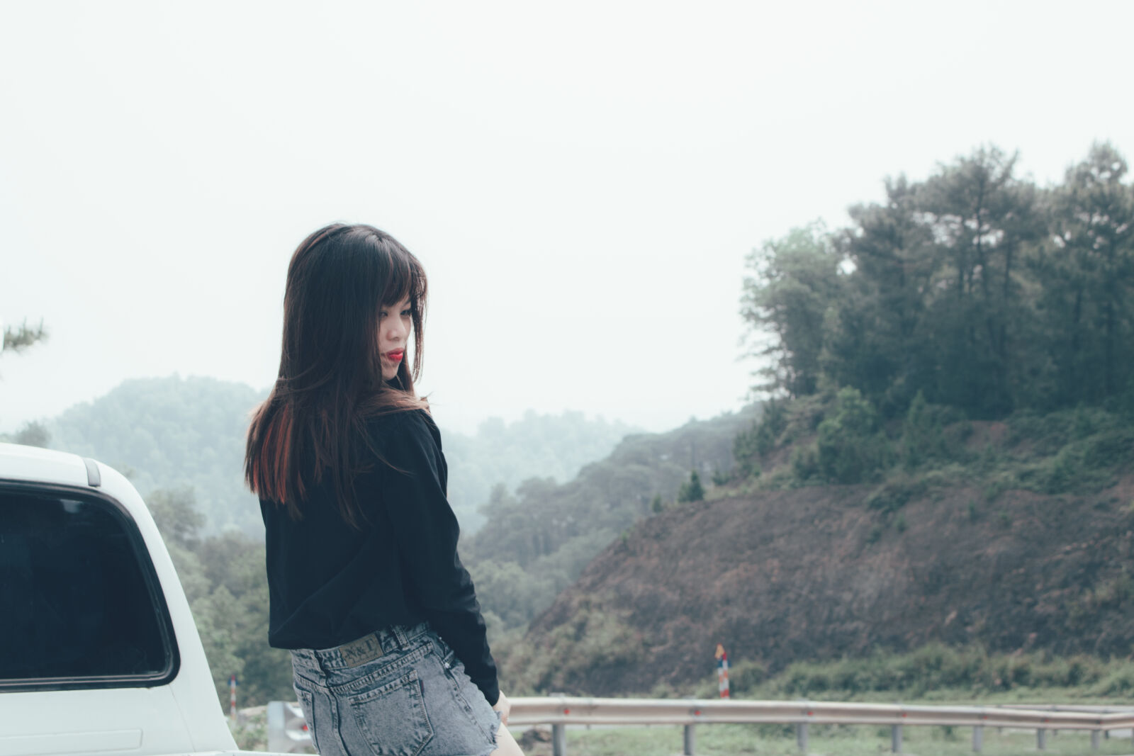Canon EOS 750D (EOS Rebel T6i / EOS Kiss X8i) sample photo. Asian, girl, auto, brown photography