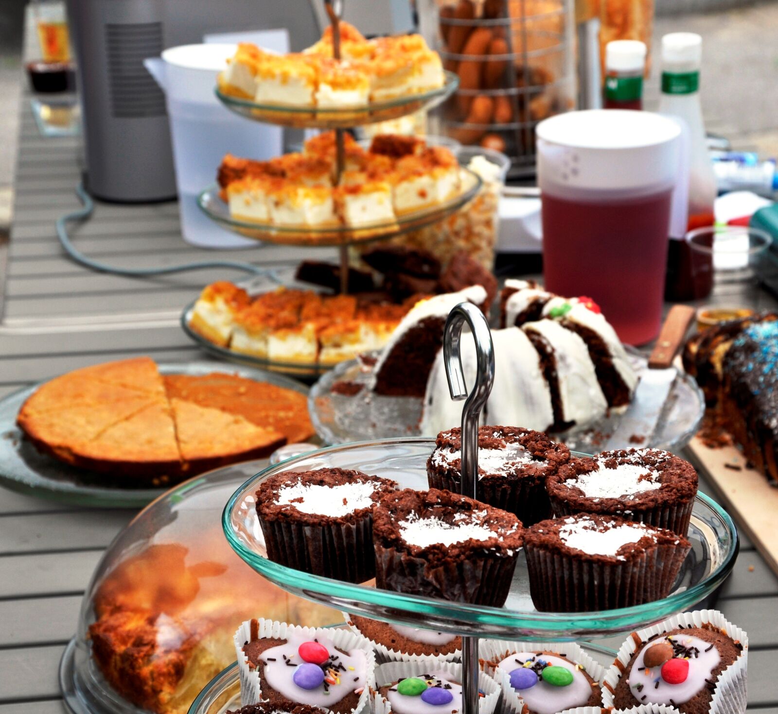 Nikon D5000 sample photo. Cake, festival, buffet photography