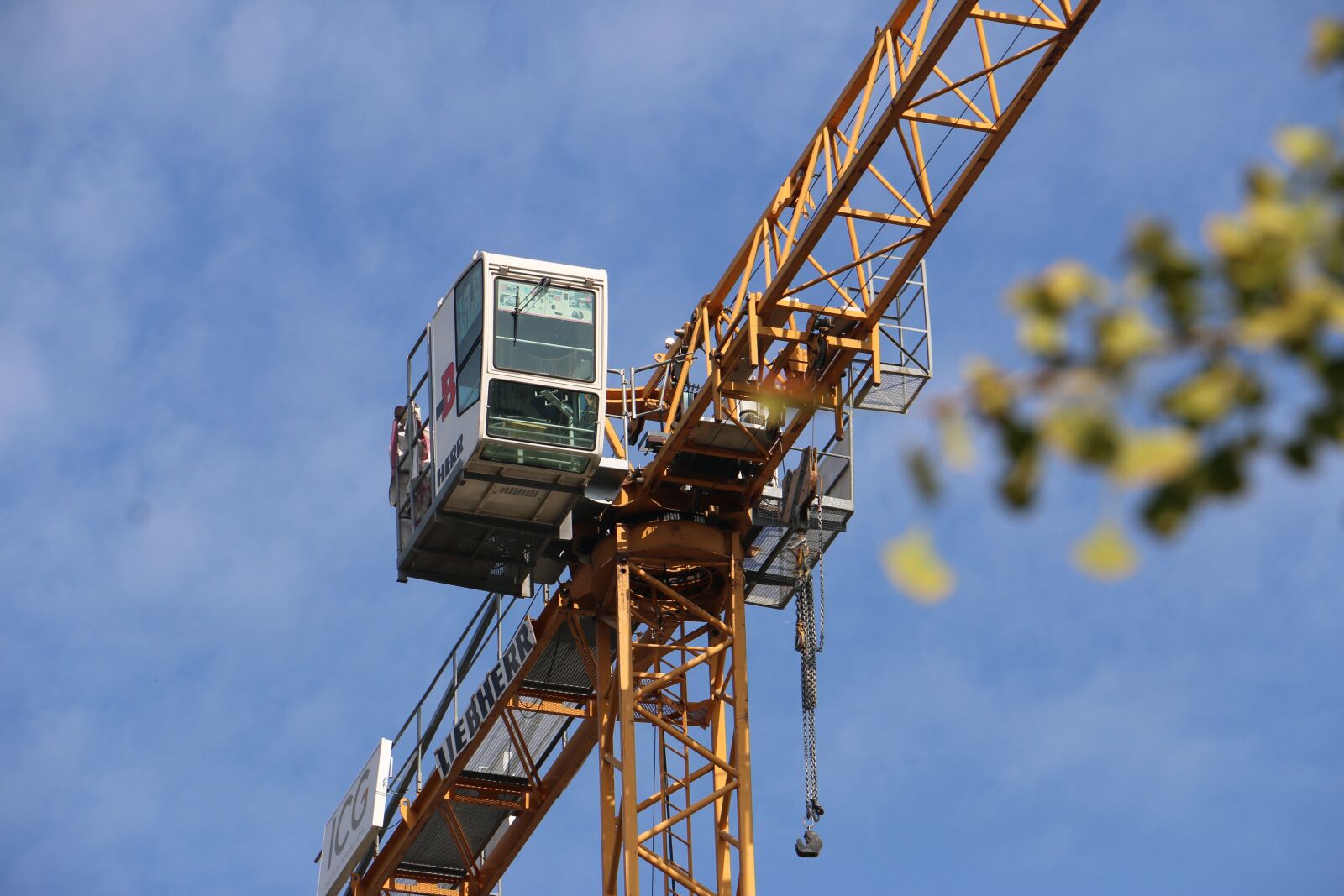 Canon EOS 70D sample photo. Crane, construction, work photography