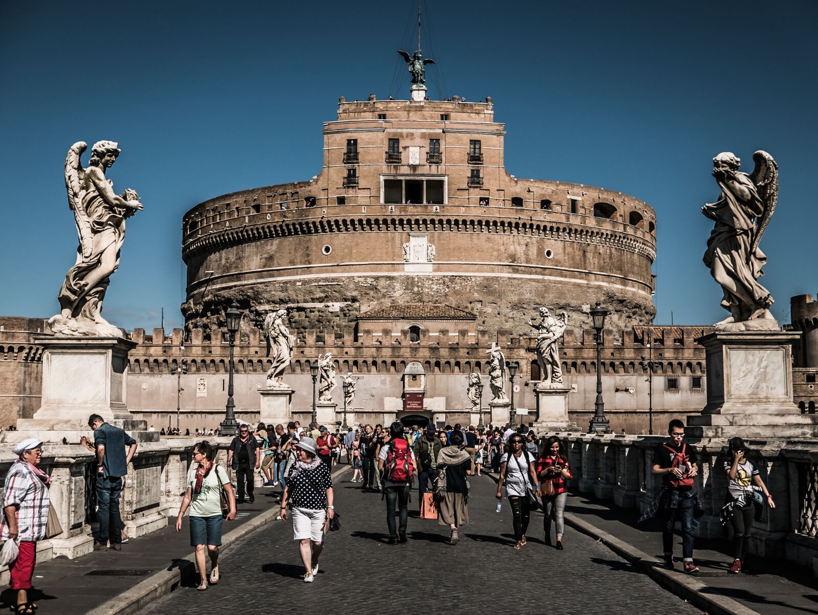 Panasonic Lumix DMC-LX100 sample photo. Colosseum, rome, bridge photography