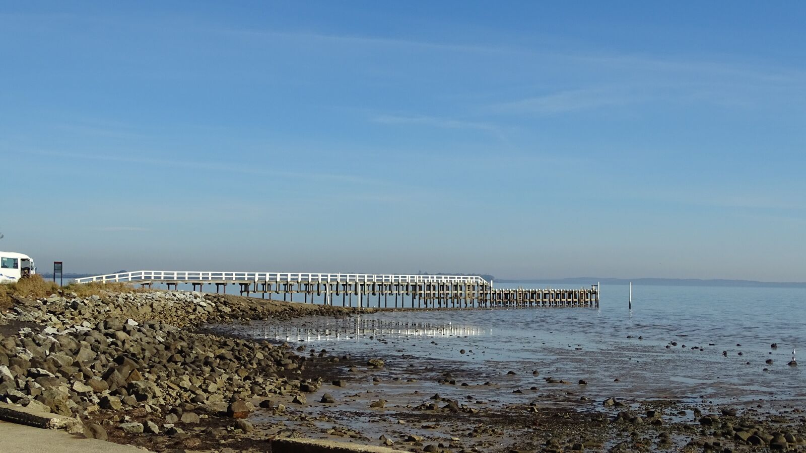 Sony Cyber-shot DSC-HX400V sample photo. Pier, rocks, seashore photography