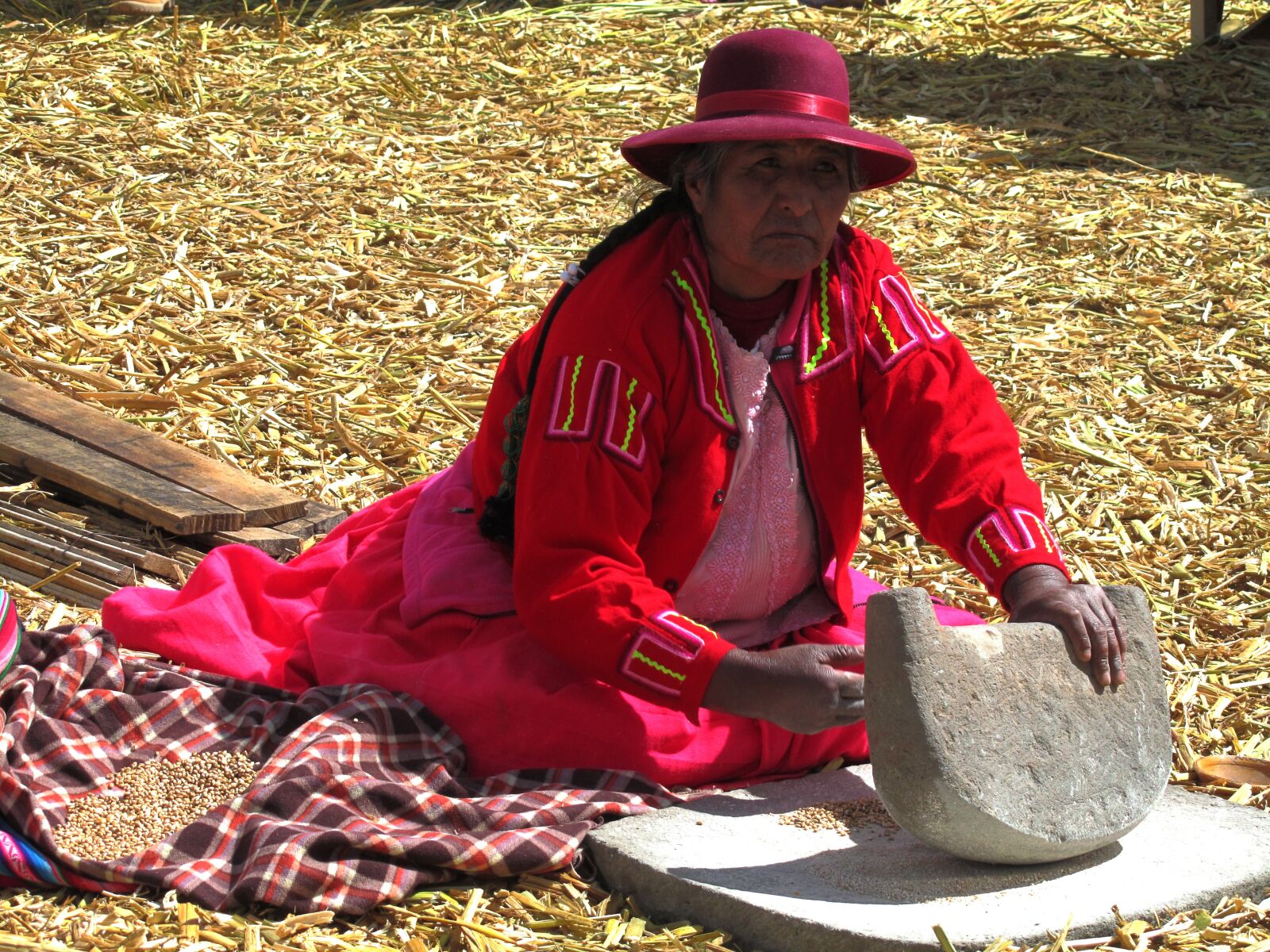 Canon PowerShot SX210 IS sample photo. Uros, titicaca, peru photography