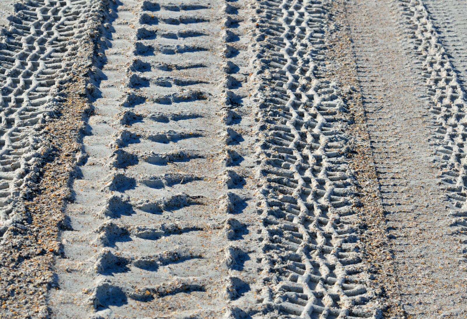 Nikon D7000 sample photo. Tire tracks, design, pattern photography