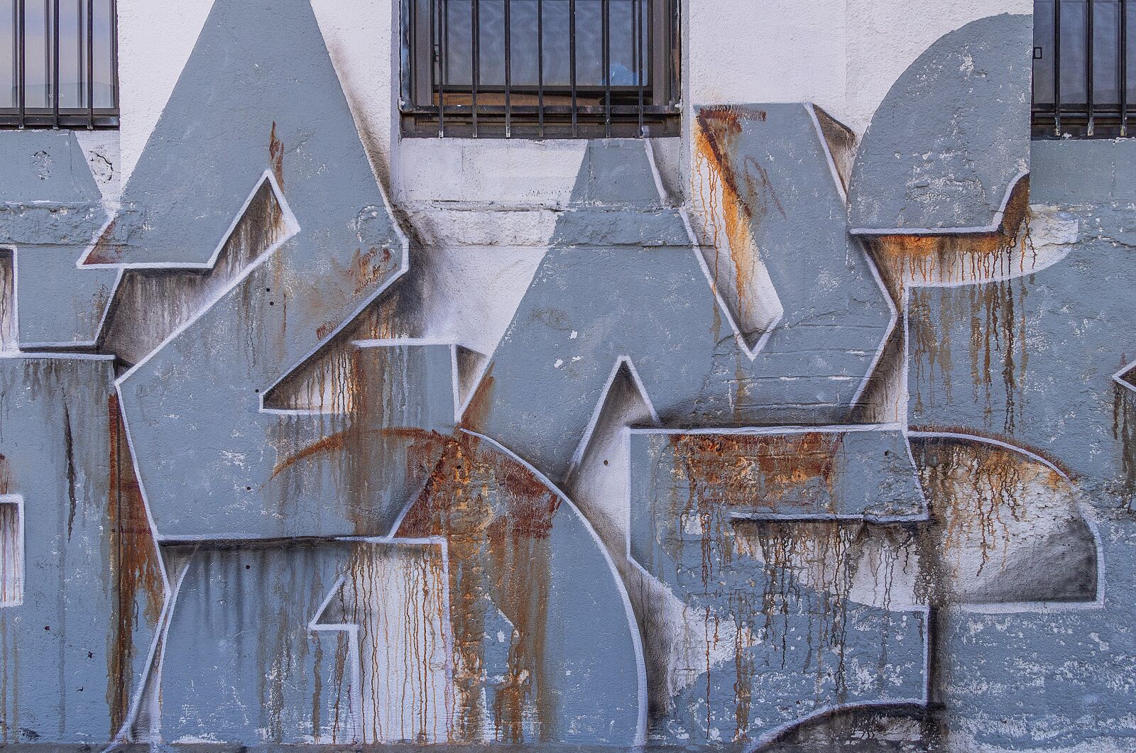 Canon TS-E 90mm F2.8 Tilt-Shift sample photo. Graffiti, graffiti art, graffiti photography