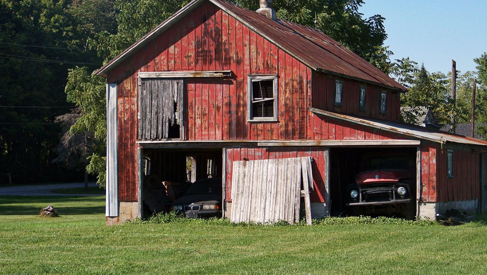Kodak EASYSHARE Z1012 IS DIGITAL CAMERA sample photo. Barn, aged-rustic, abandoned photography