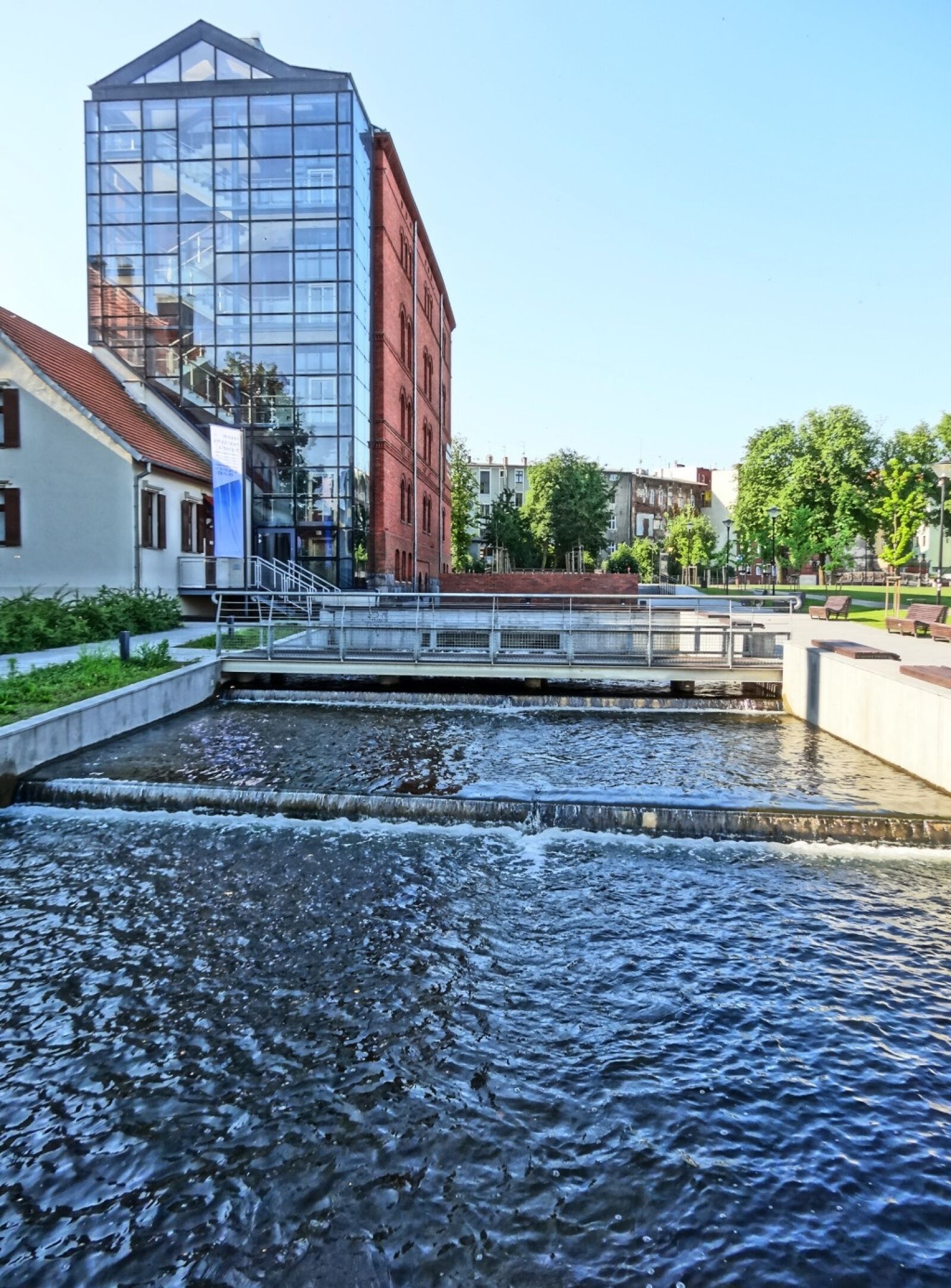 Sony Cyber-shot DSC-HX20V sample photo. Bydgoszcz, mill island, building photography