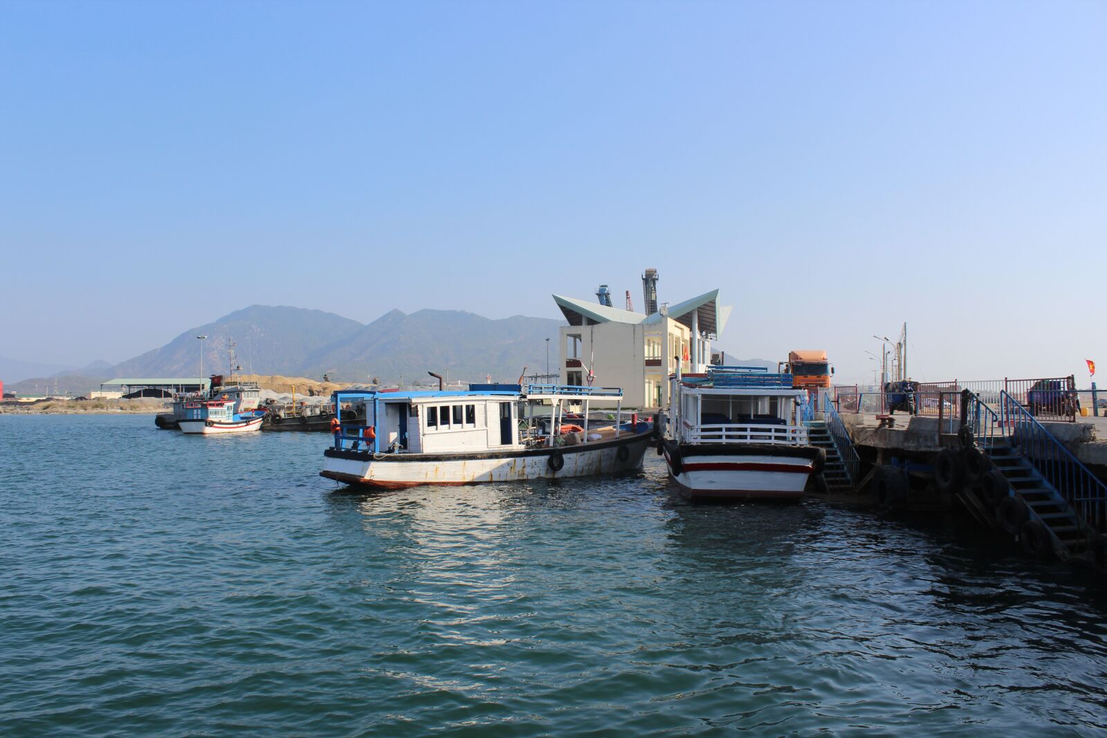 Canon EOS 1300D (EOS Rebel T6 / EOS Kiss X80) sample photo. Asia, vietnam, nature photography