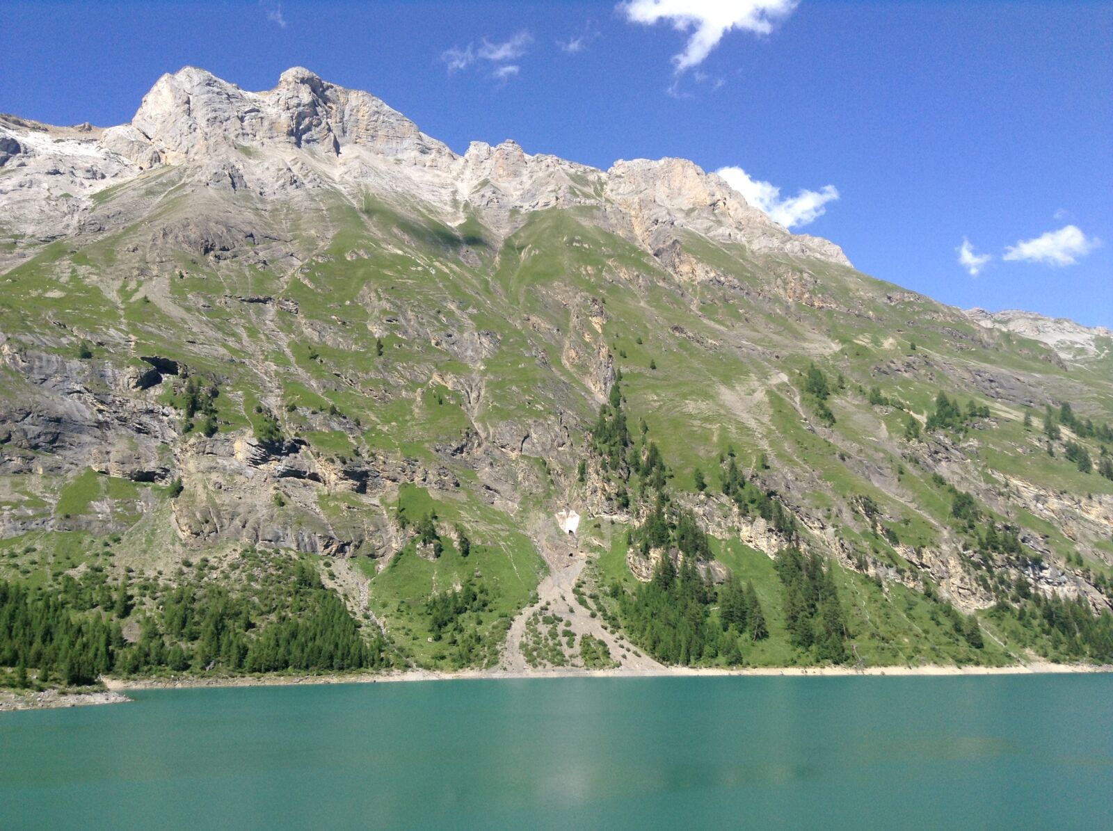 iPod touch back camera 3.3mm f/2.4 sample photo. Landscape, lake, switzerland photography