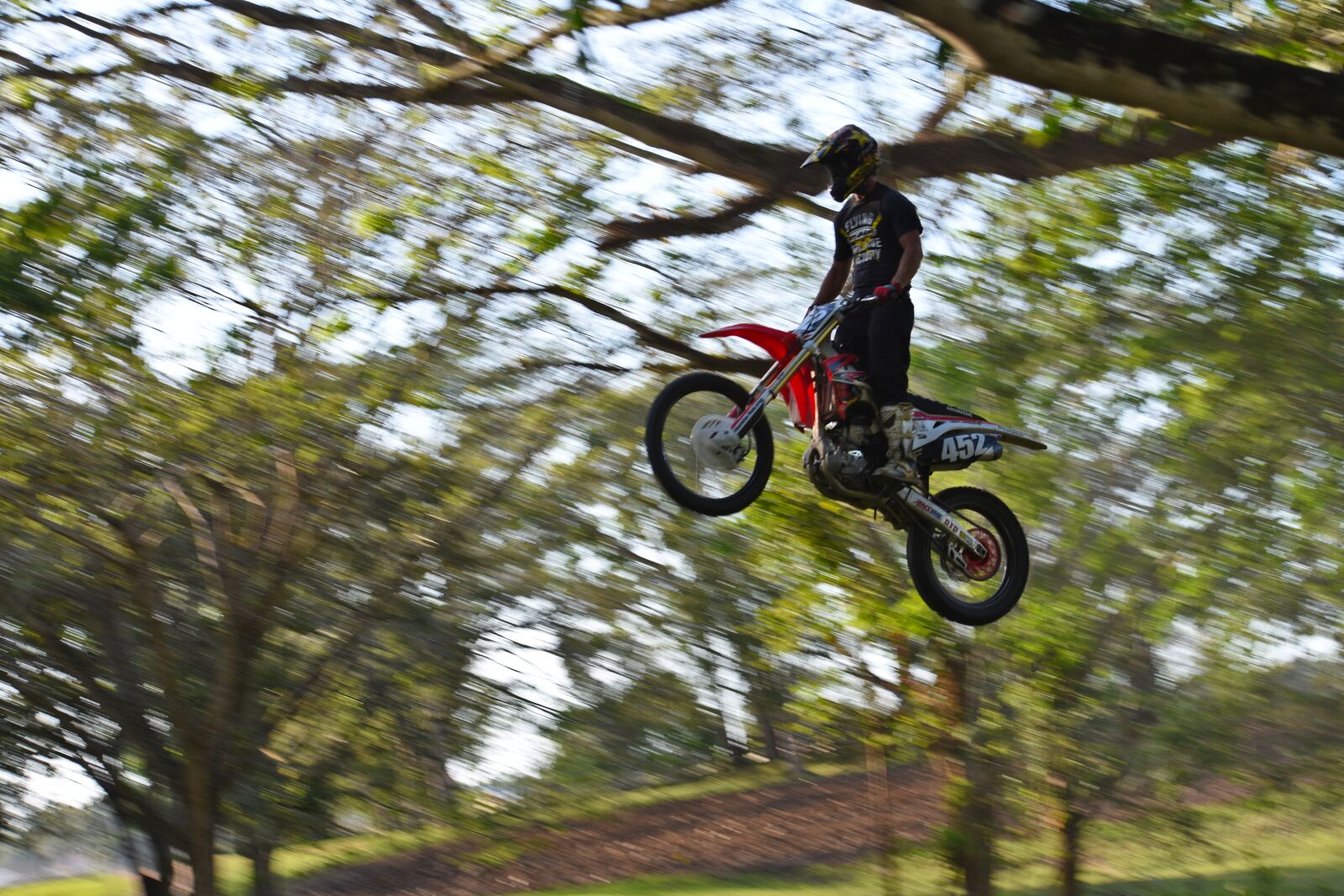 Nikon D7200 sample photo. Wheel, bike, action photography