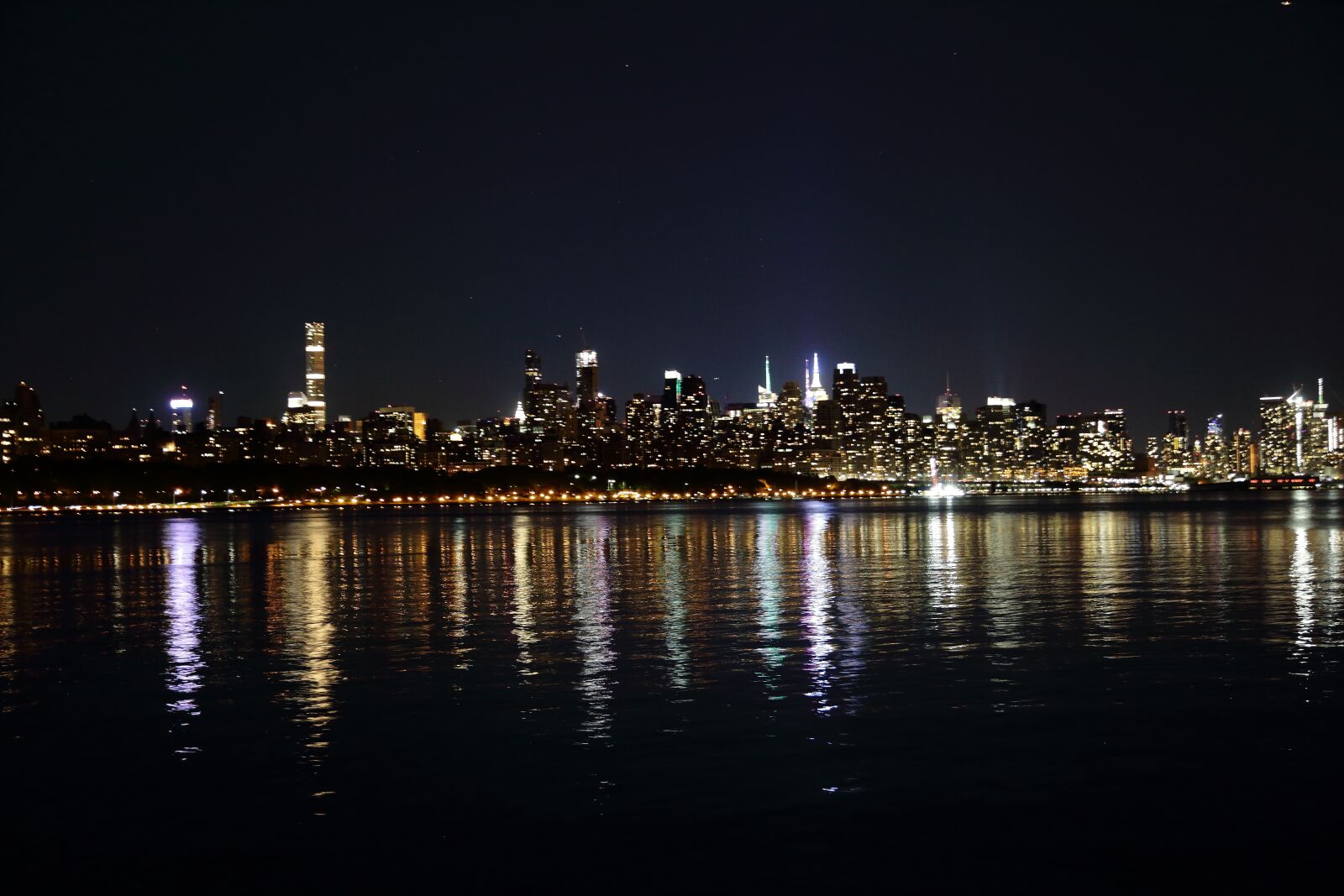 Canon EF 24-105mm F4L IS USM sample photo. Skyline, city, building photography