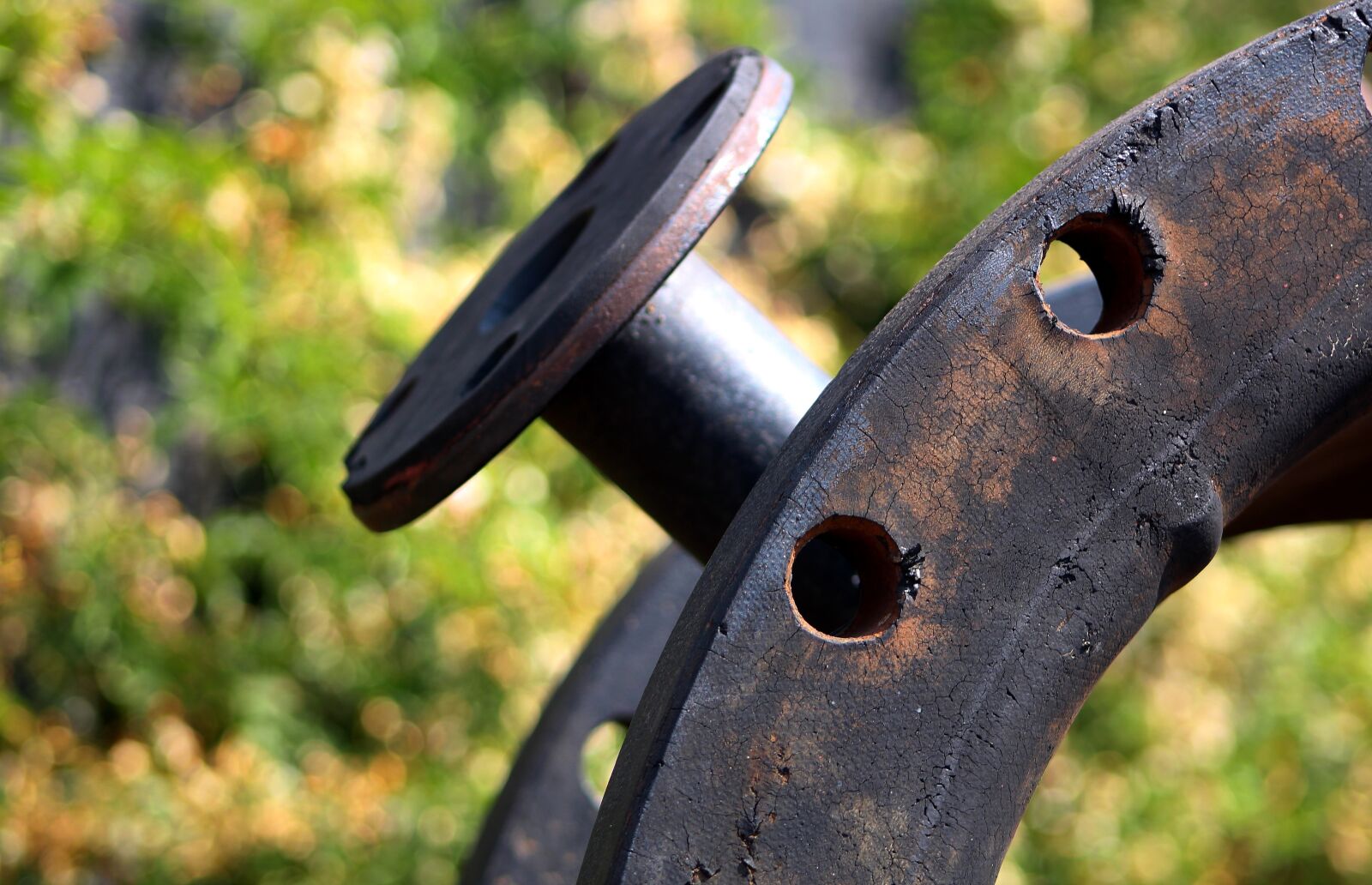 Canon EF75-300mm f/4-5.6 sample photo. Wheel, transport, automobile photography