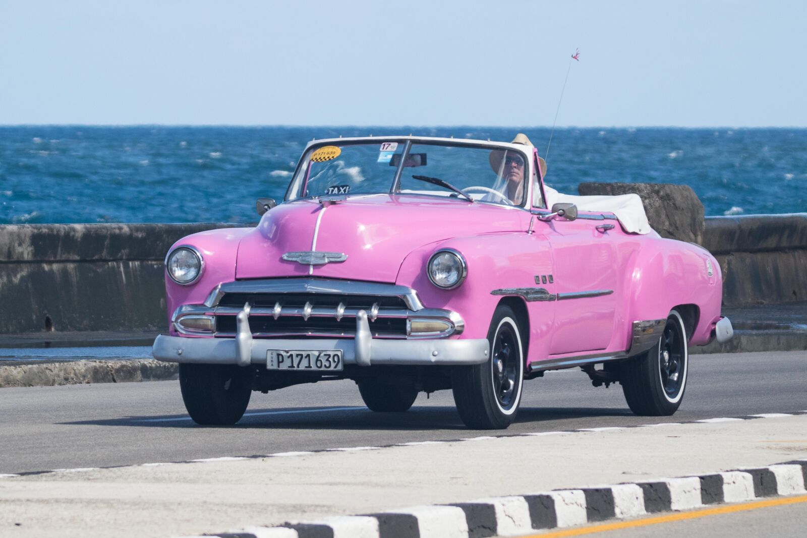 Canon EOS 7D Mark II sample photo. Cuba, havana, car photography
