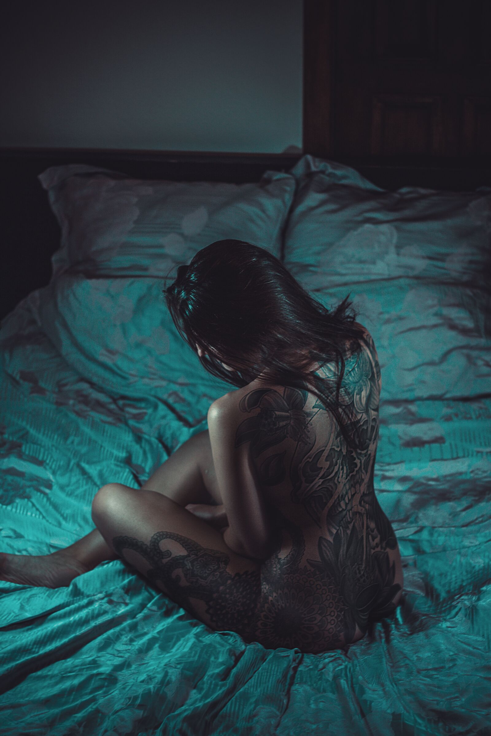 Canon EOS 60D sample photo. Girl, tattoo, naked photography