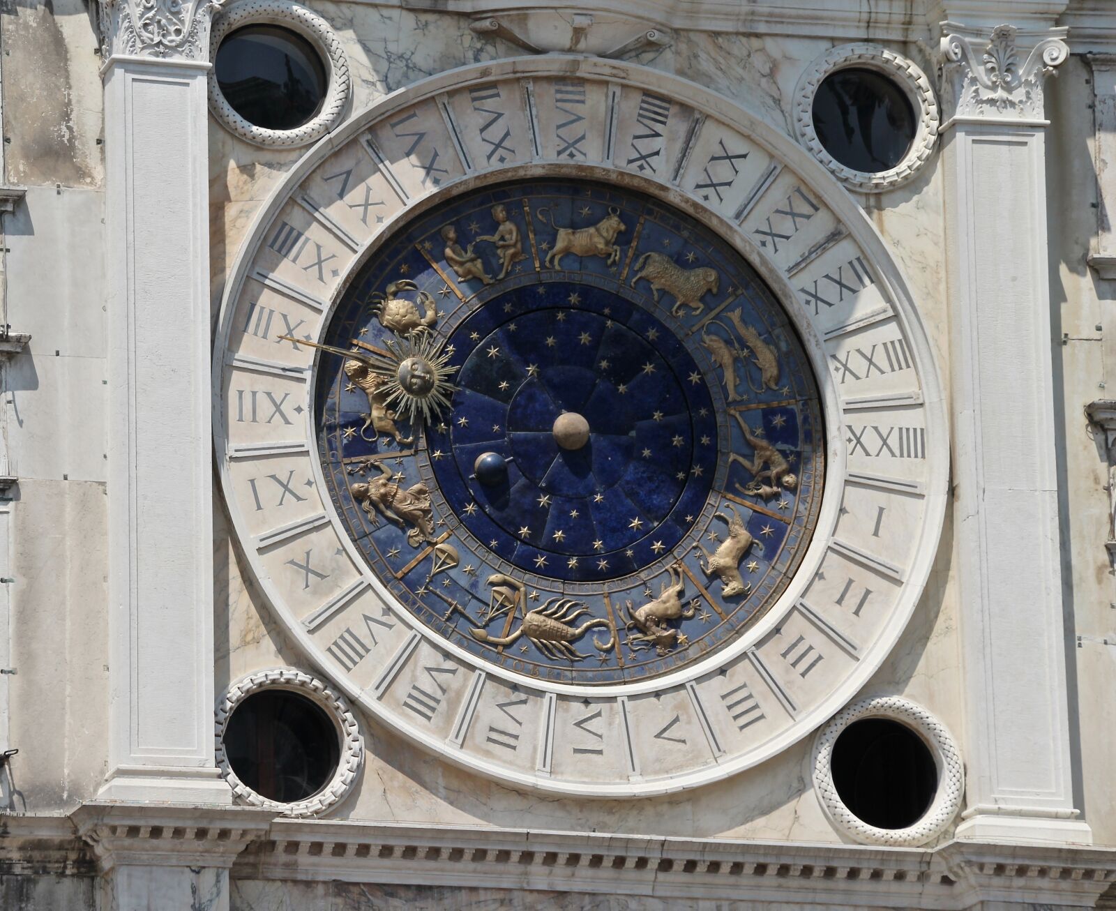 Canon EOS 600D (Rebel EOS T3i / EOS Kiss X5) sample photo. Sun dial, zodiac, astronomy photography
