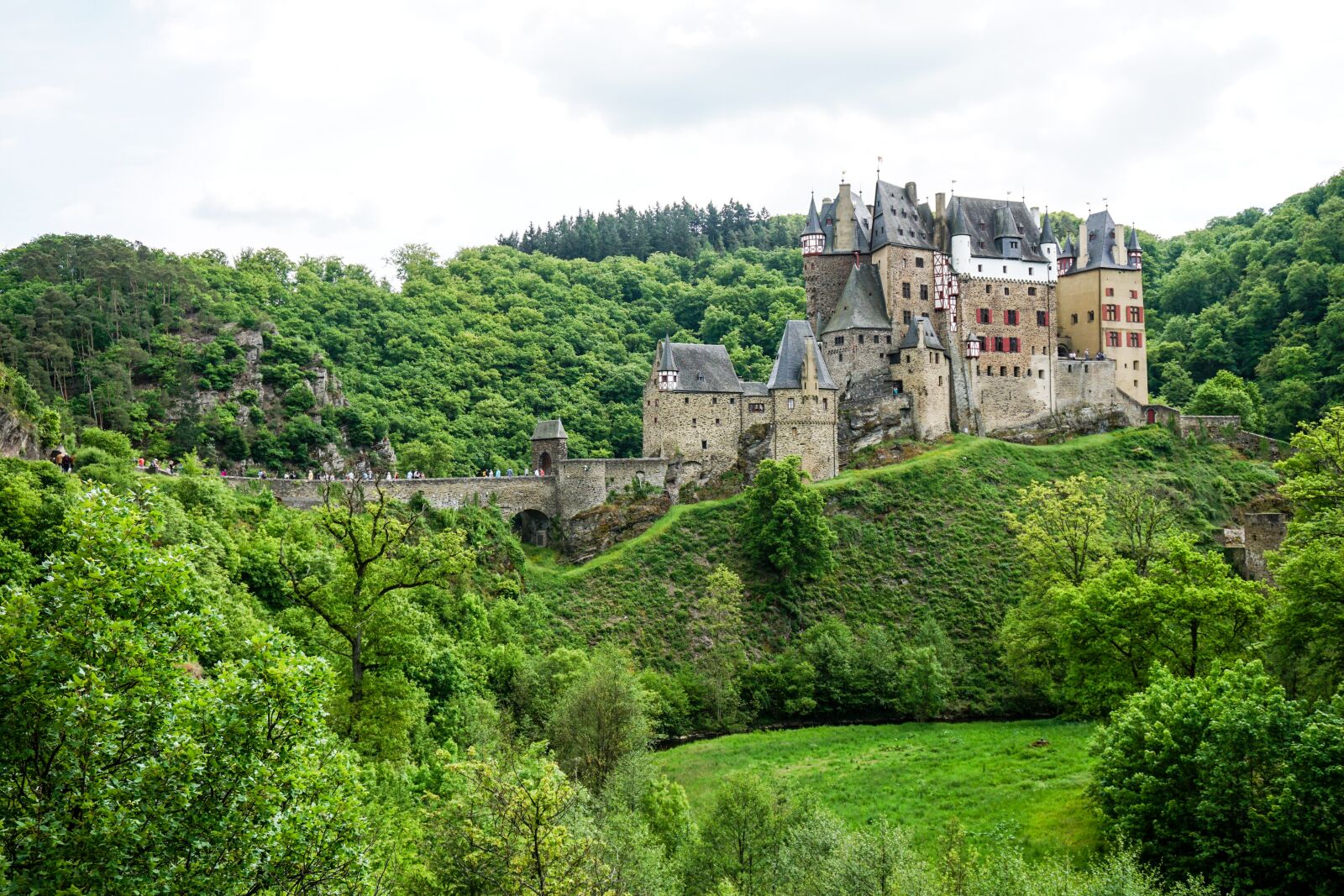 Sony a6000 sample photo. Eltz, castle, ruin photography