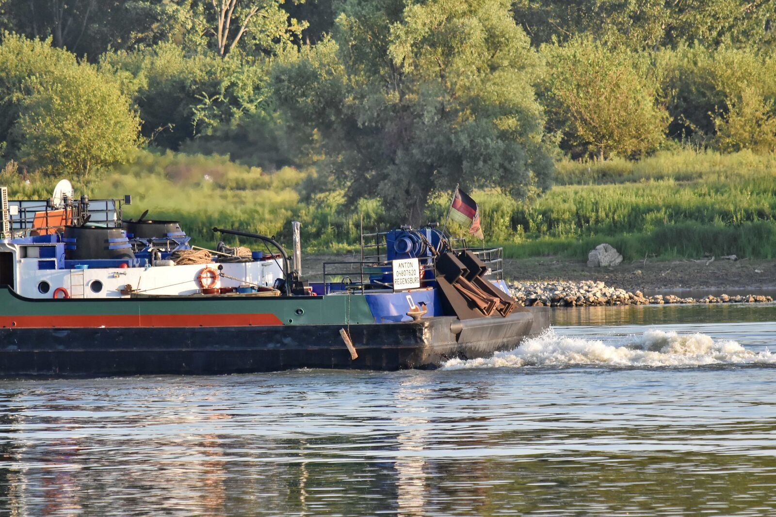 Nikon D5500 sample photo. Cargo ship, diesel, engine photography