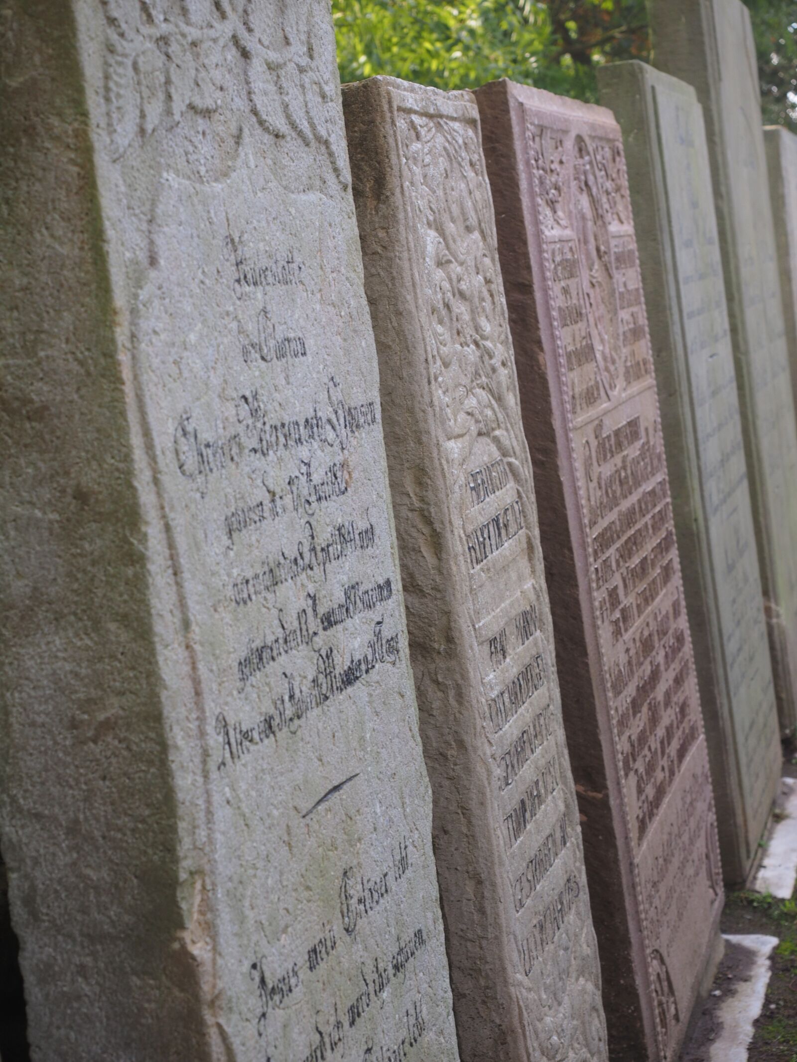 Olympus OM-D E-M1 + Olympus M.Zuiko Digital ED 12-40mm F2.8 Pro sample photo. Grave stones, grave slabs photography