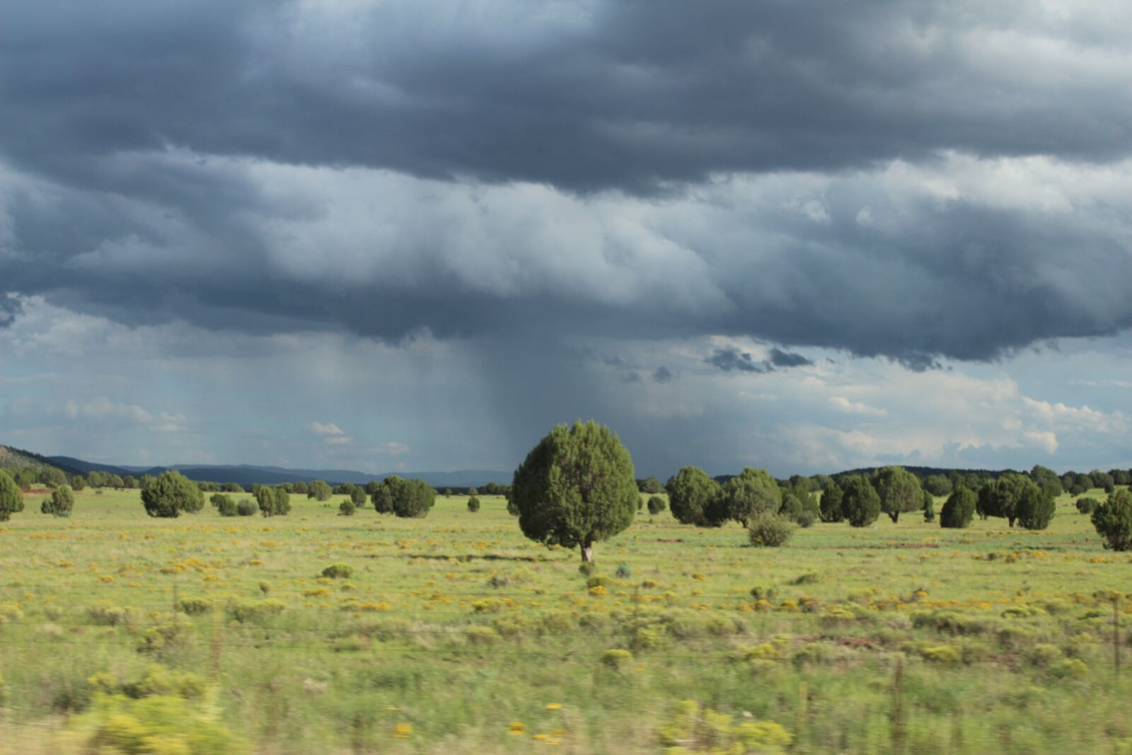Canon EOS 650D (EOS Rebel T4i / EOS Kiss X6i) sample photo. Dark sky, clouds, rain photography