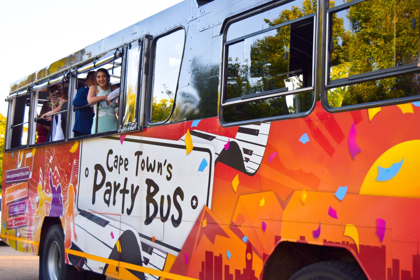 Nikon D5500 sample photo. Party bus, prom, bus photography