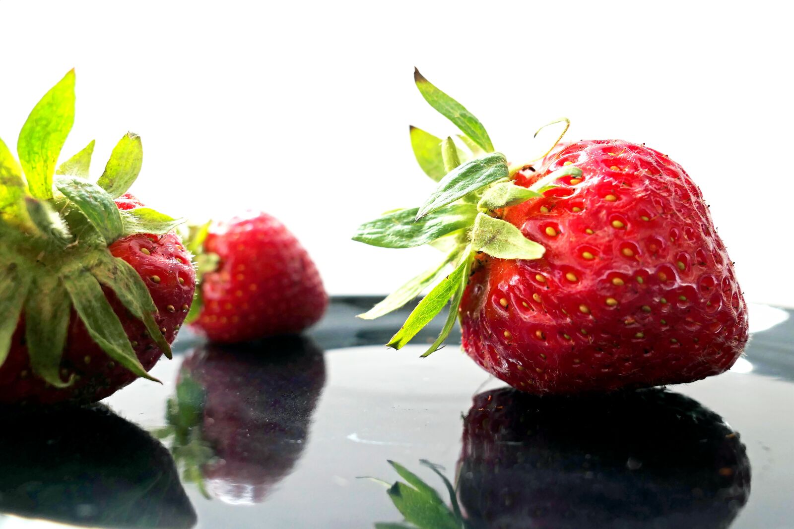 Panasonic Lumix DMC-LX10 (Lumix DMC-LX15) sample photo. Strawberry, fruit, fruits photography