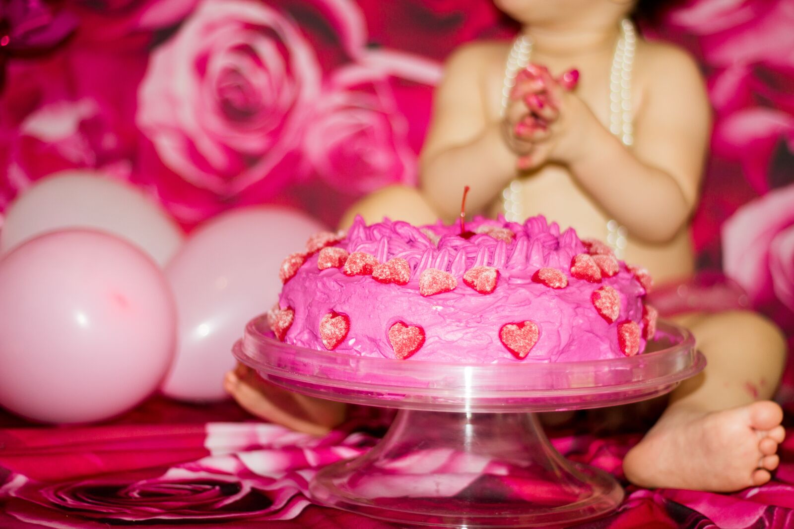 Canon EF 50mm F1.8 II sample photo. Rosa, girl, cake photography
