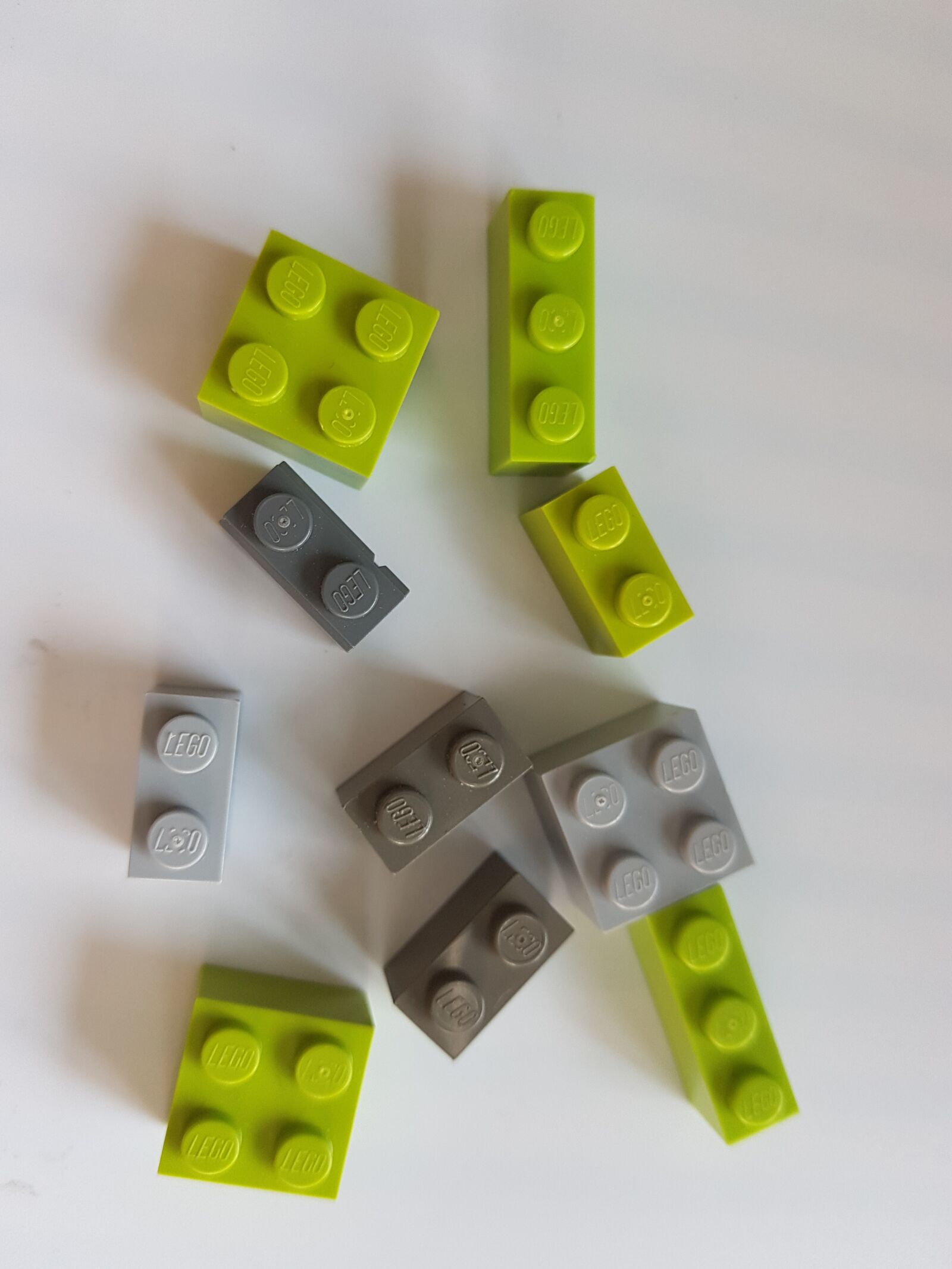 Samsung SM-G930F sample photo. Lego, block, t photography
